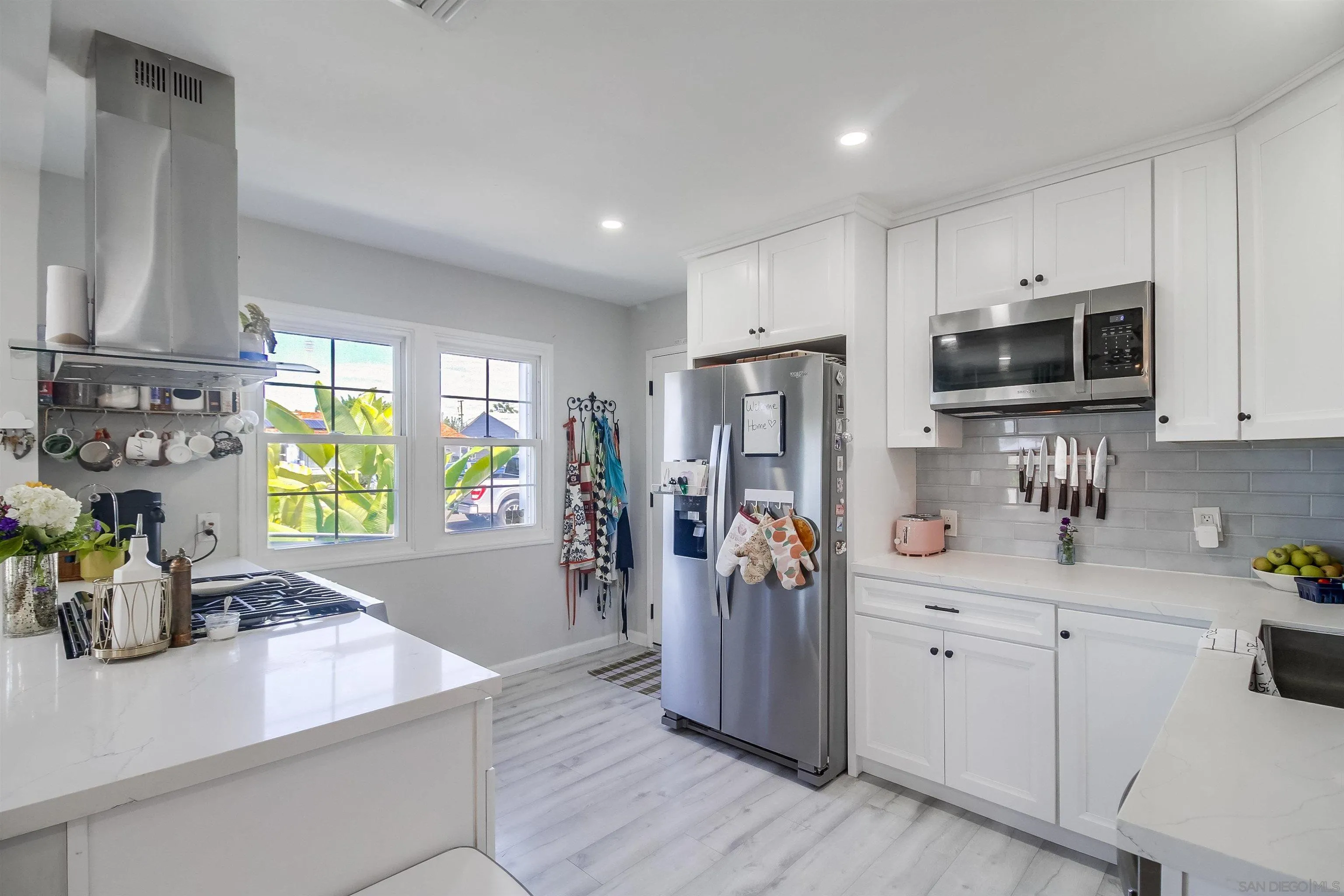 https://cdn.realtyfeed.com/cdn/127/250037913/47dd690c0a1bd55158fbcbb25579a5b8.webp