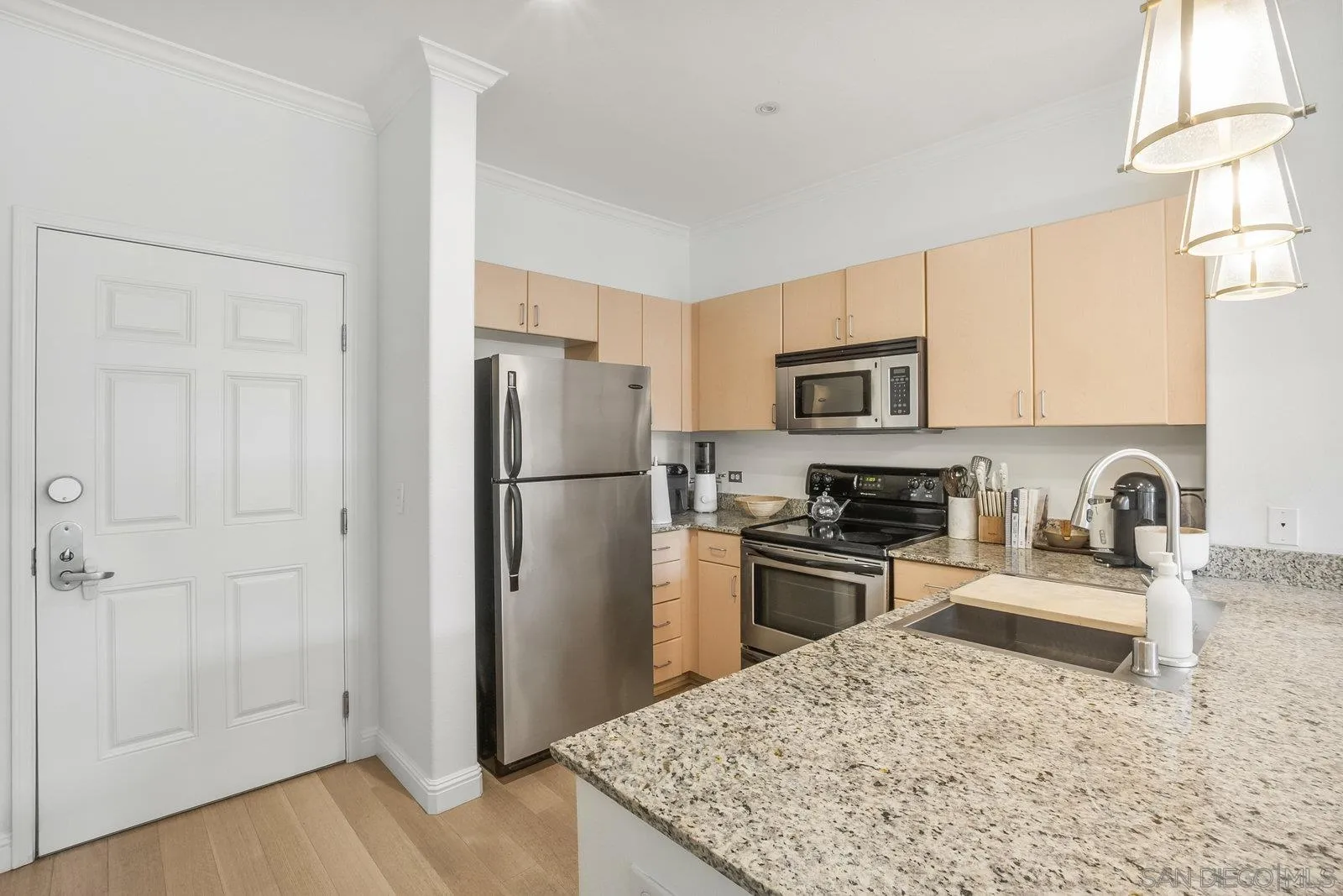 https://cdn.realtyfeed.com/cdn/127/250037916/130b40ebab2c88d23d6da4d315978ecb.webp