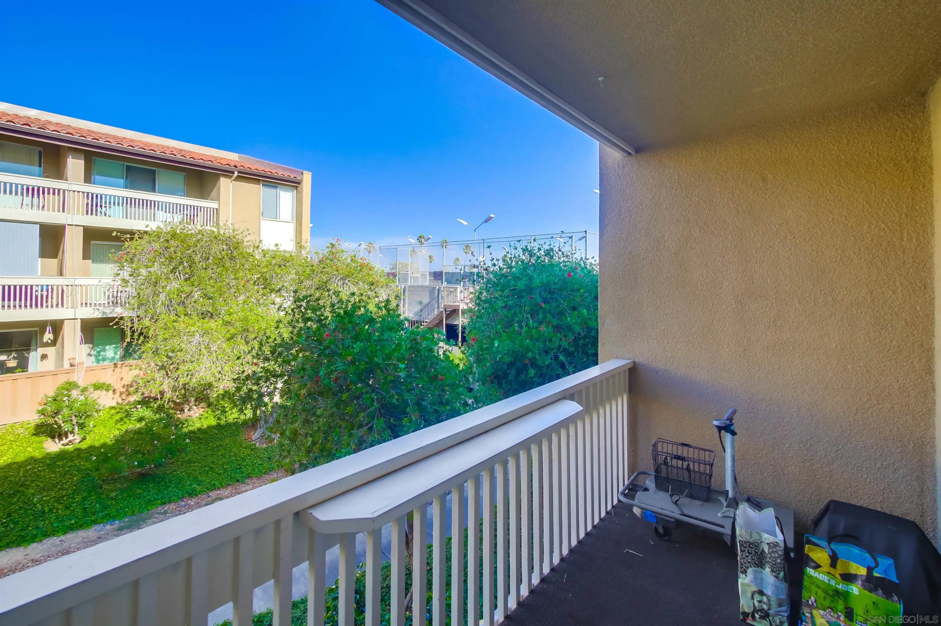 https://cdn.realtyfeed.com/cdn/127/250037917/ea6a091976bb49d17ec8cb5983b72f86.webp