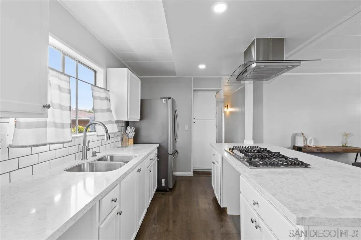 https://cdn.realtyfeed.com/cdn/127/250037919/11c0db228c443d6813a0e69eca99fee6.webp