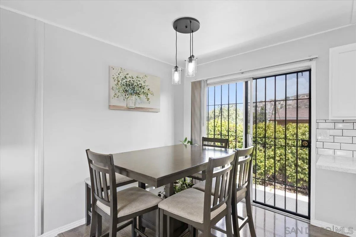 https://cdn.realtyfeed.com/cdn/127/250037919/c077aac4253c1332a83d6e7255f70a42.webp
