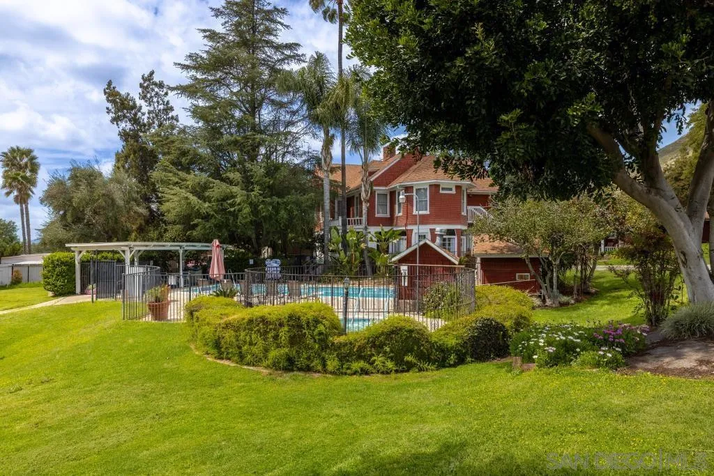 https://cdn.realtyfeed.com/cdn/127/250037920/078ea2ac7f6c5a02bee3337f8f3d89b4.webp