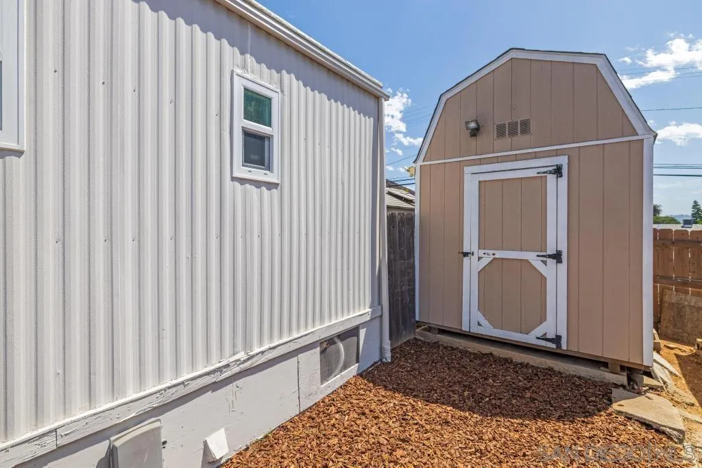 https://cdn.realtyfeed.com/cdn/127/250037920/3dc866f15c21aef1e00c7344afb34b96.webp