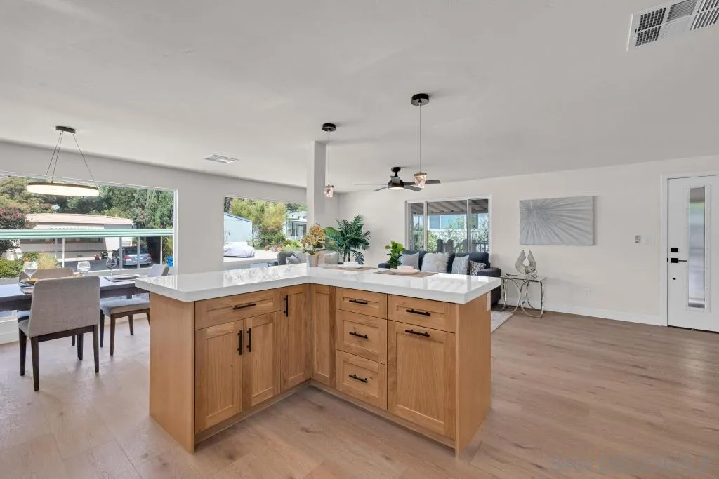 https://cdn.realtyfeed.com/cdn/127/250037920/af7d93d1fc6ff5a310b13e334ecf64c7.webp