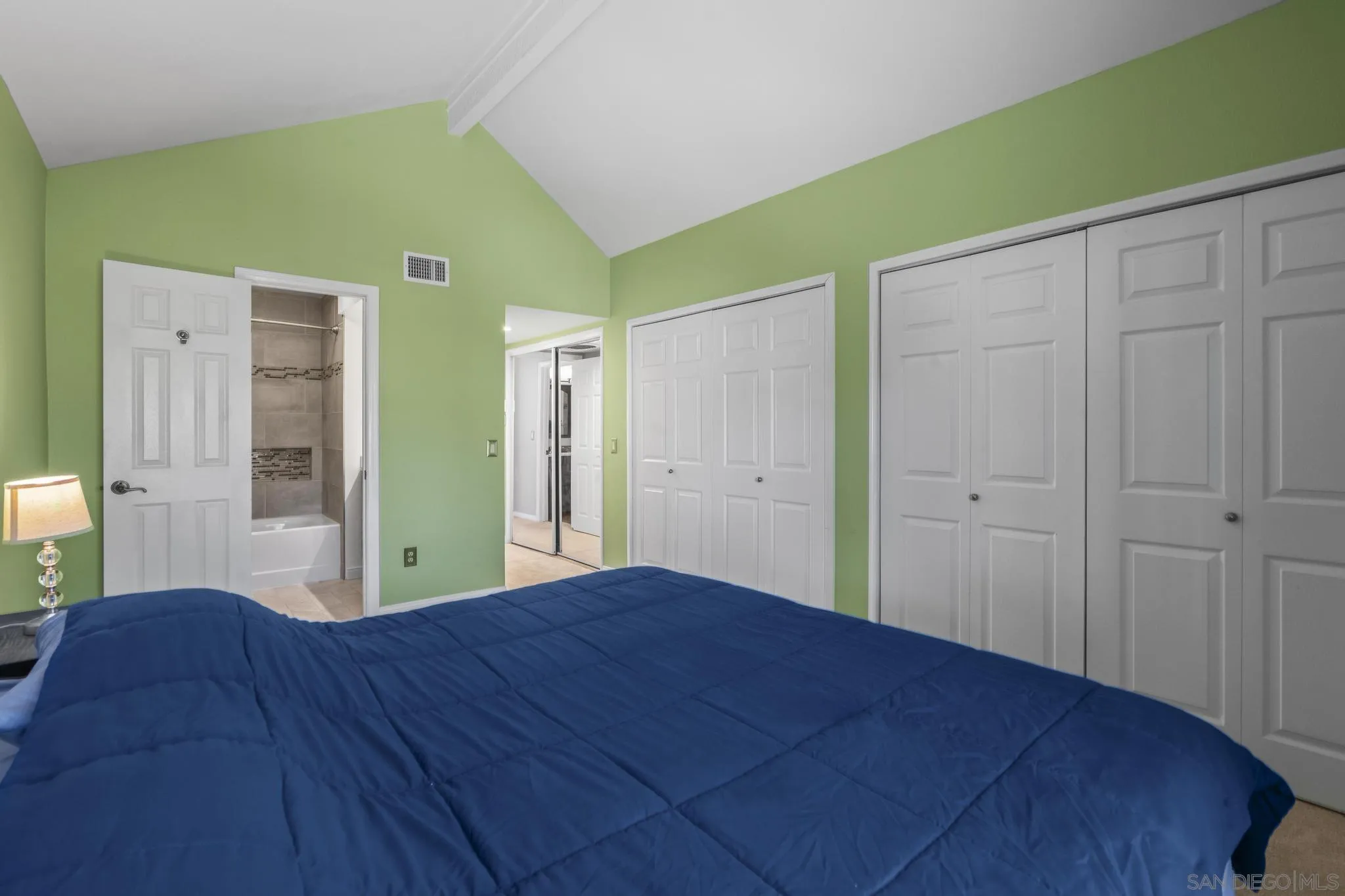 https://cdn.realtyfeed.com/cdn/127/250037921/5e9856dde49cf406ea6711e2e1dc929f.webp