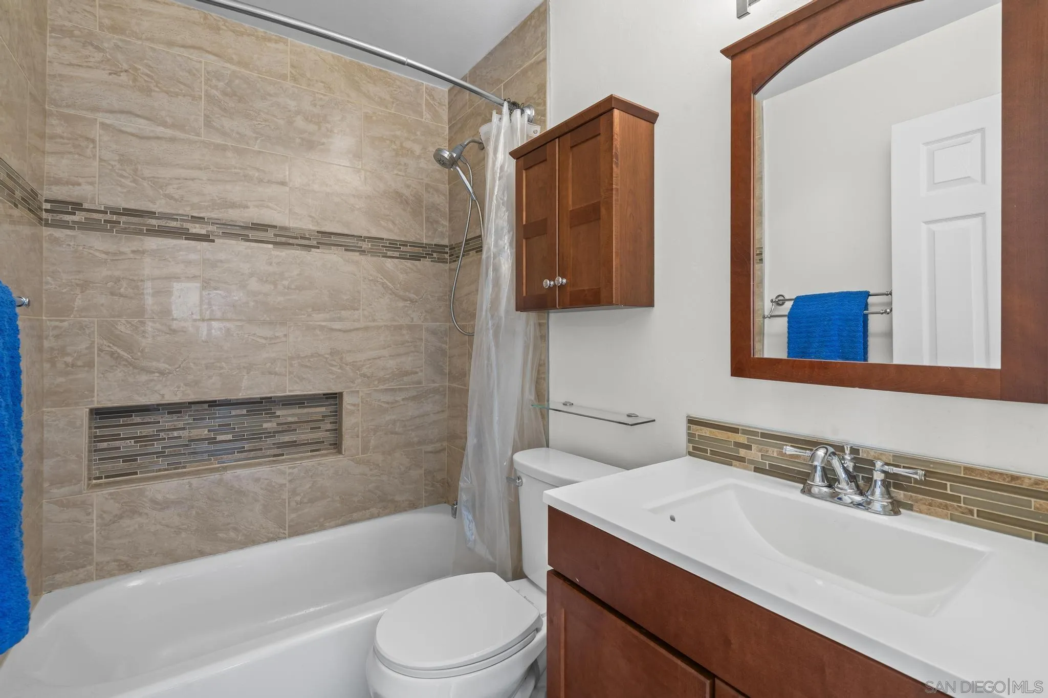 https://cdn.realtyfeed.com/cdn/127/250037921/67b7cba525920ef3c1db0d5216eca52a.webp