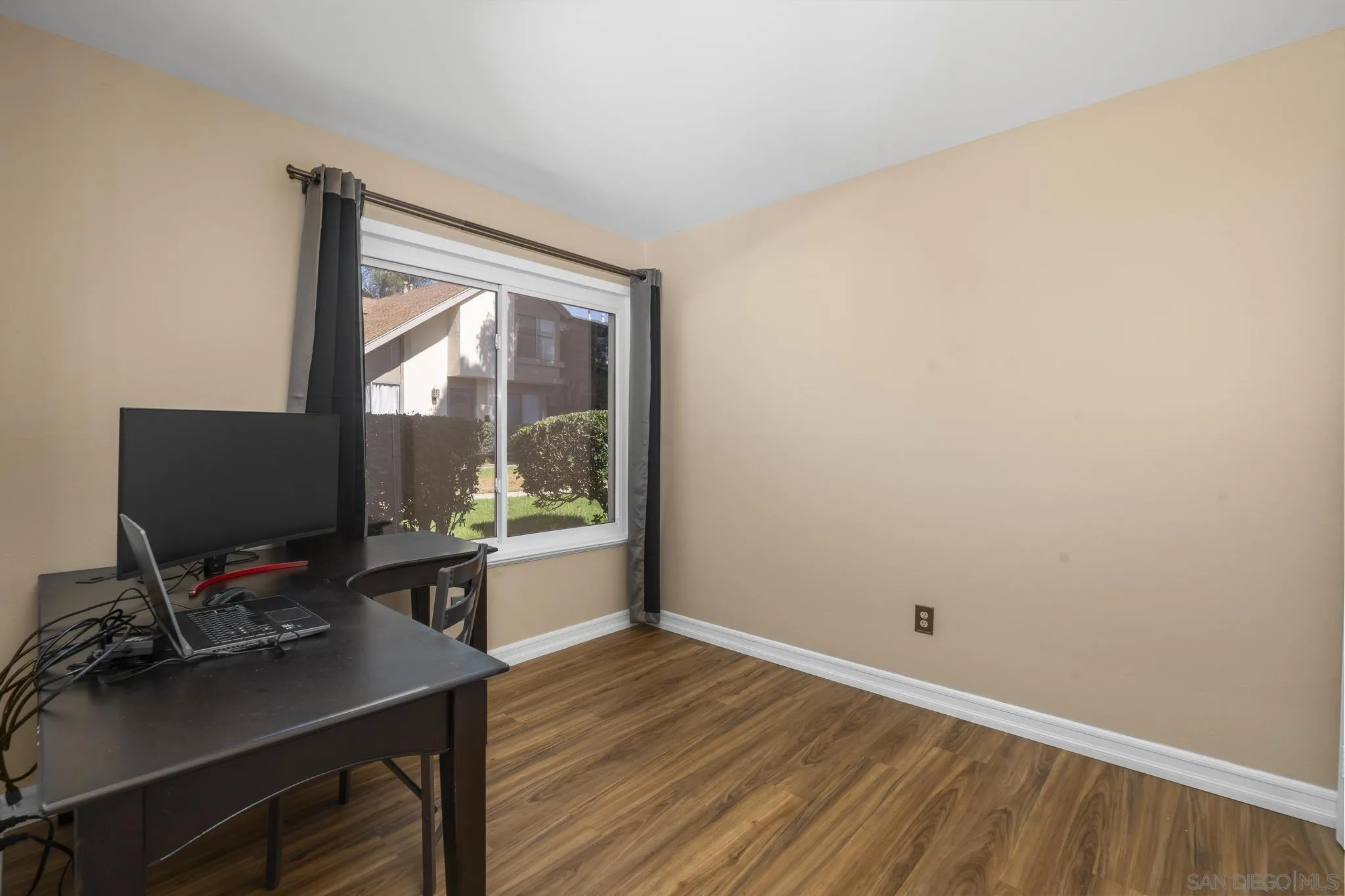 https://cdn.realtyfeed.com/cdn/127/250037921/6aa9cc1a931350525fbfc9ce43af2663.webp