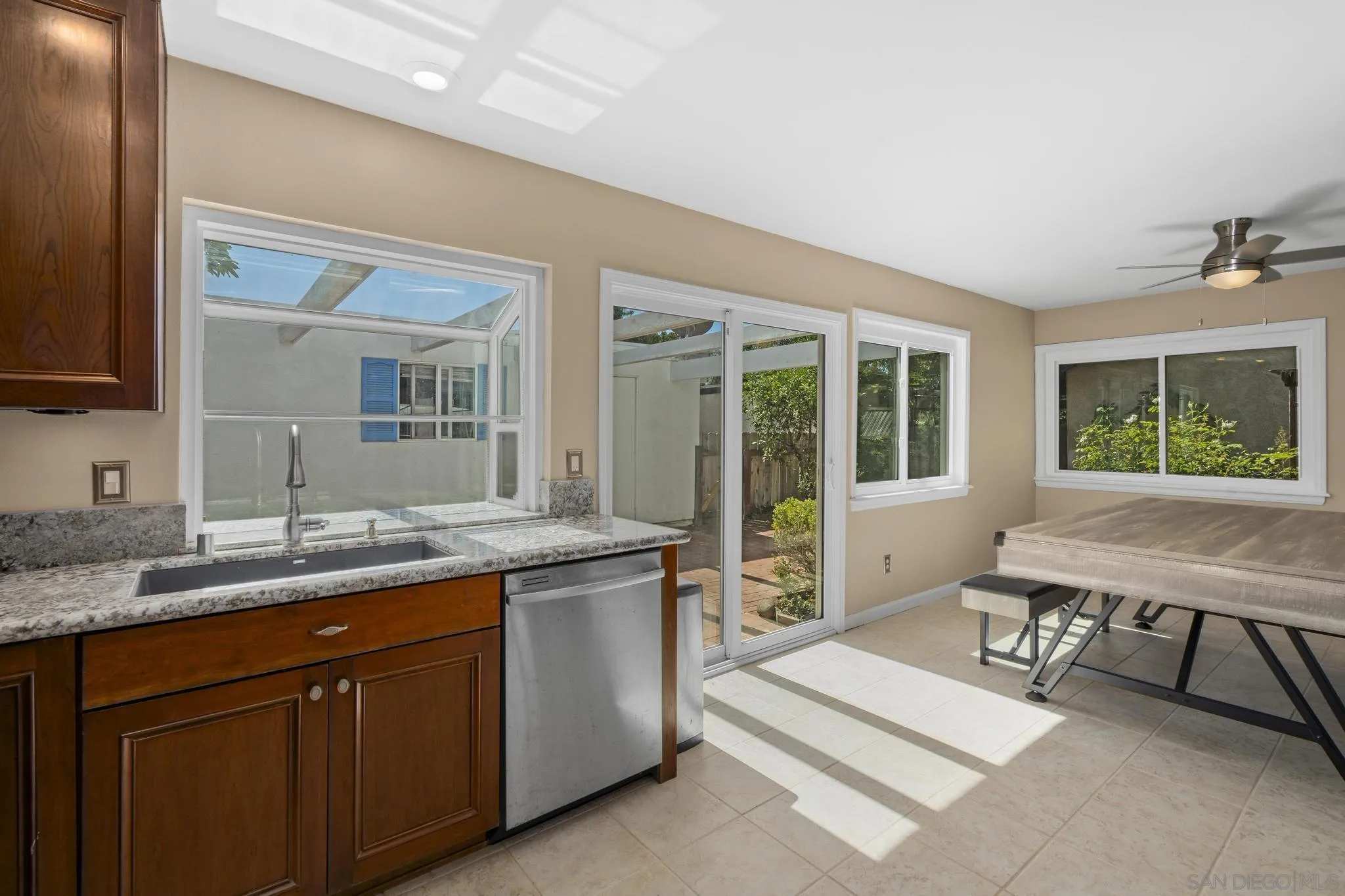 https://cdn.realtyfeed.com/cdn/127/250037921/7664275cf3e1bf41077566c08a4db931.webp