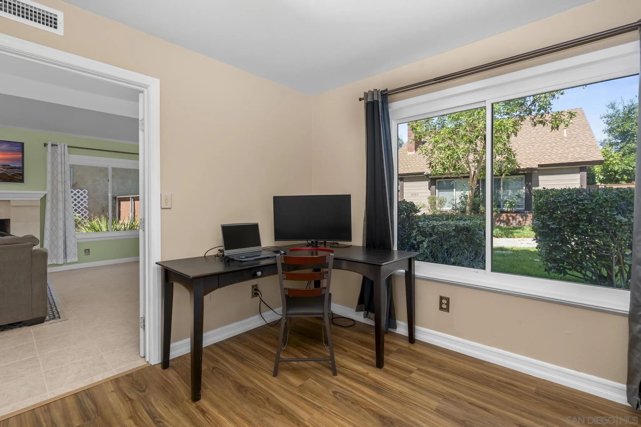 https://cdn.realtyfeed.com/cdn/127/250037921/7c9929850d0f0d5c339a7f6f997aa293.webp