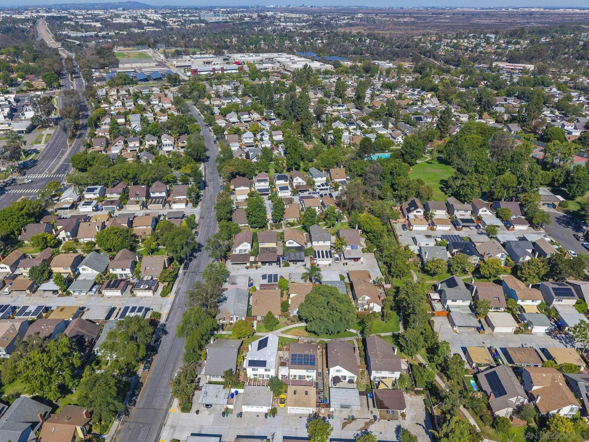 https://cdn.realtyfeed.com/cdn/127/250037921/bac880e85fa31c194cc51a1027041a6e.webp