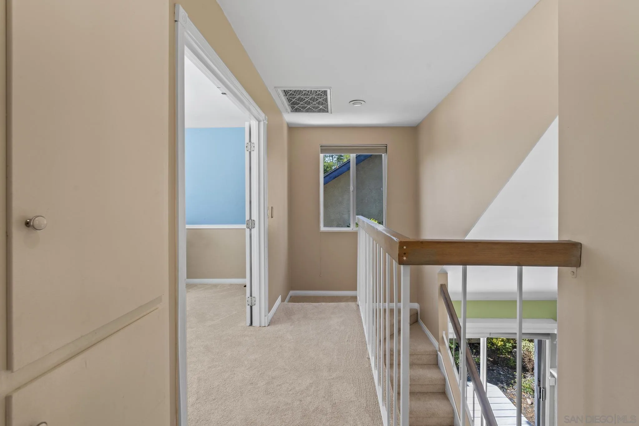 https://cdn.realtyfeed.com/cdn/127/250037921/c139d187e3d6ed3a711cb40ec22d9457.webp