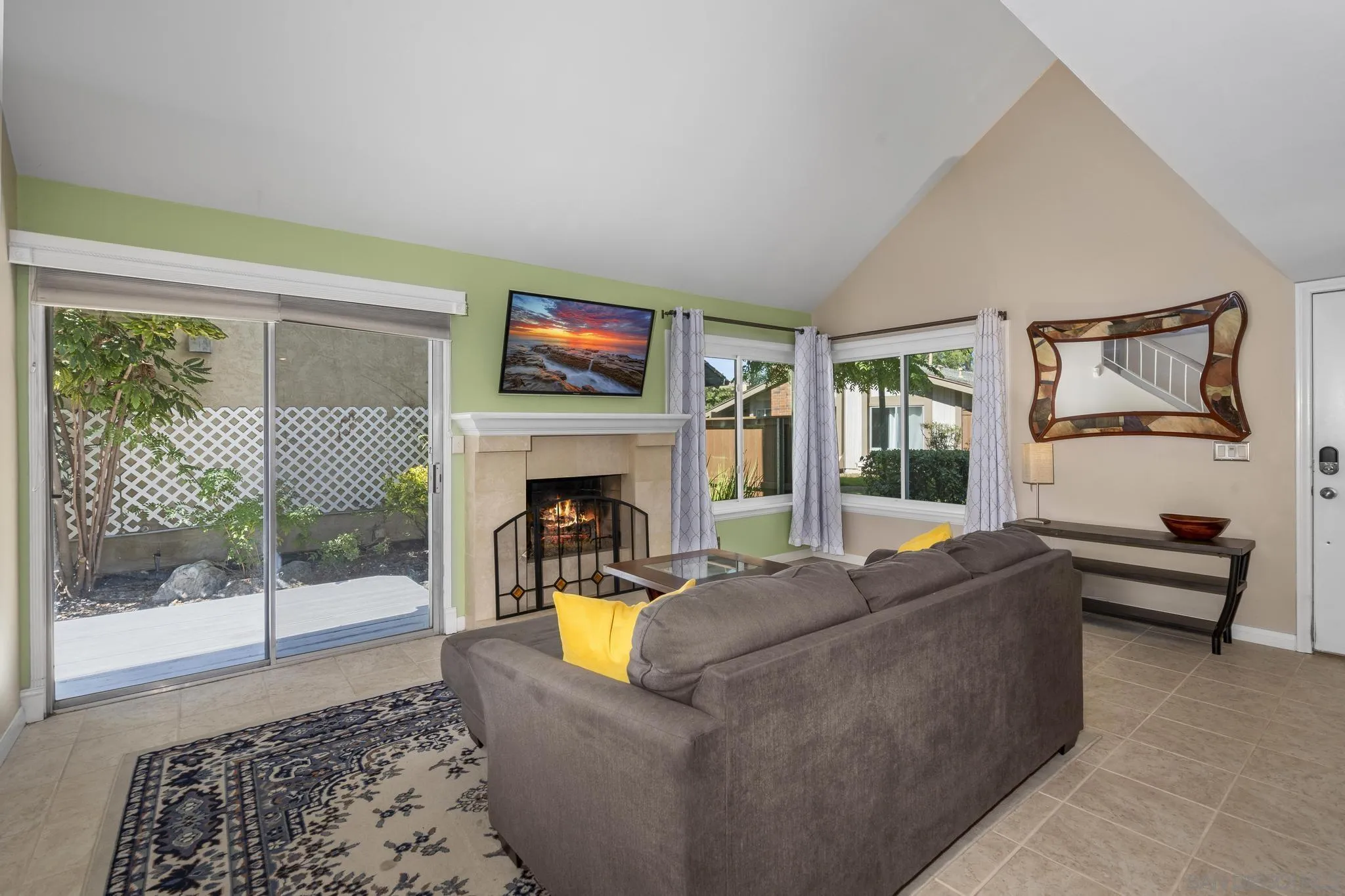 https://cdn.realtyfeed.com/cdn/127/250037921/eabad57c04f6da0228294ff4c75cfa6f.webp