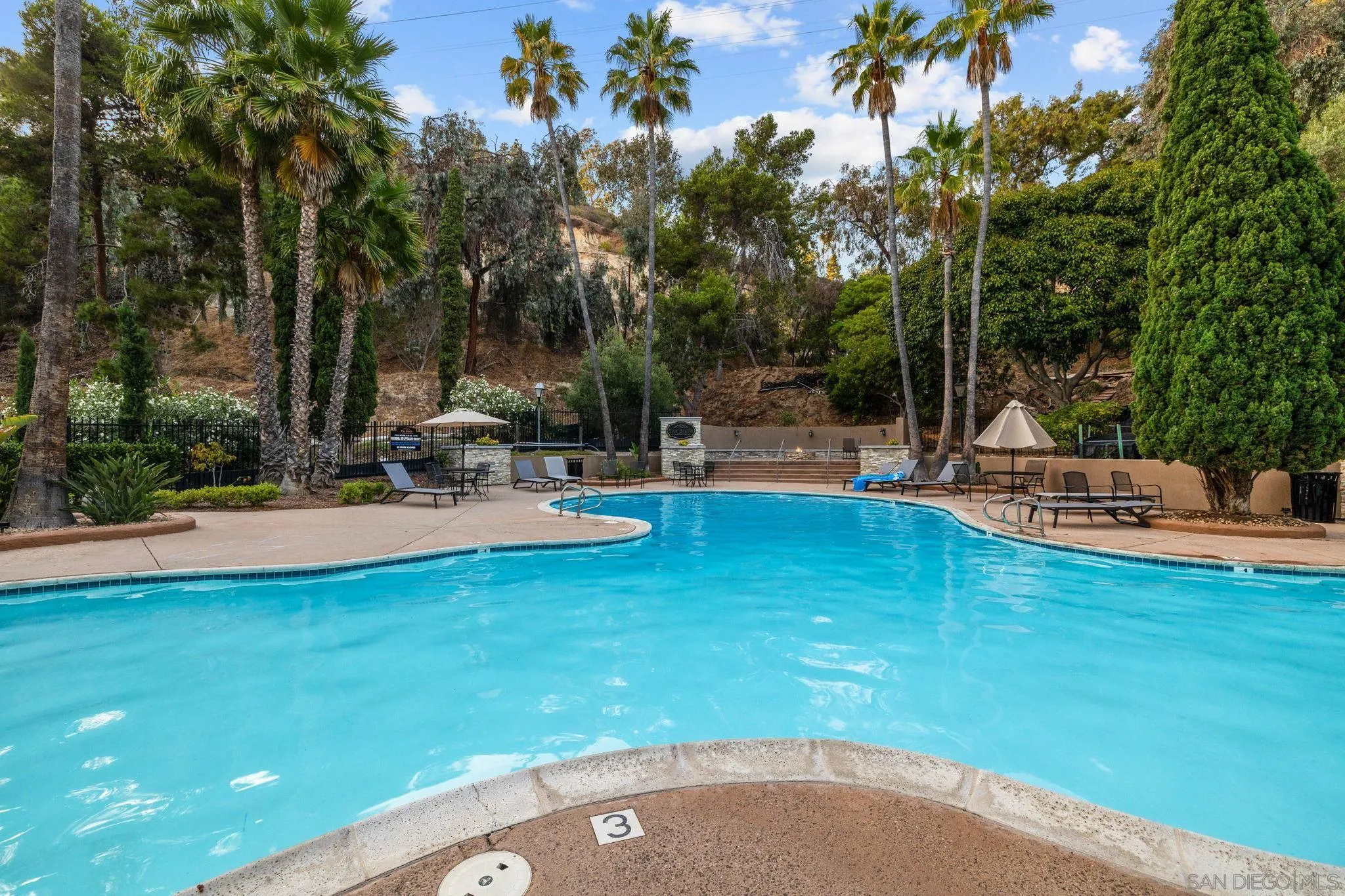 https://cdn.realtyfeed.com/cdn/127/250037923/76148ef0d5aafbd4d2a5399f42a814ff.webp