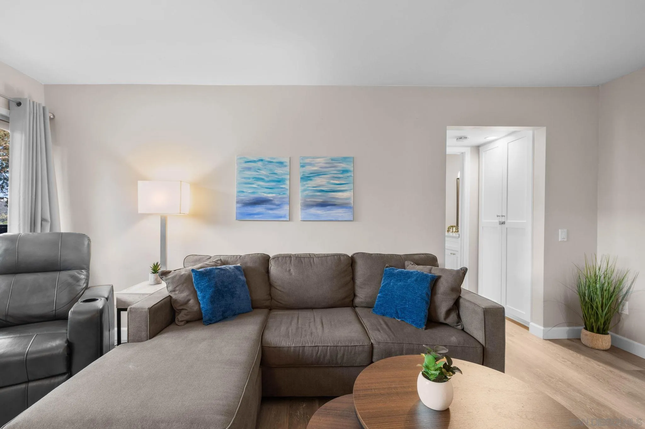 https://cdn.realtyfeed.com/cdn/127/250037923/ad0e9533b06731c2ff850710fb04e36f.webp