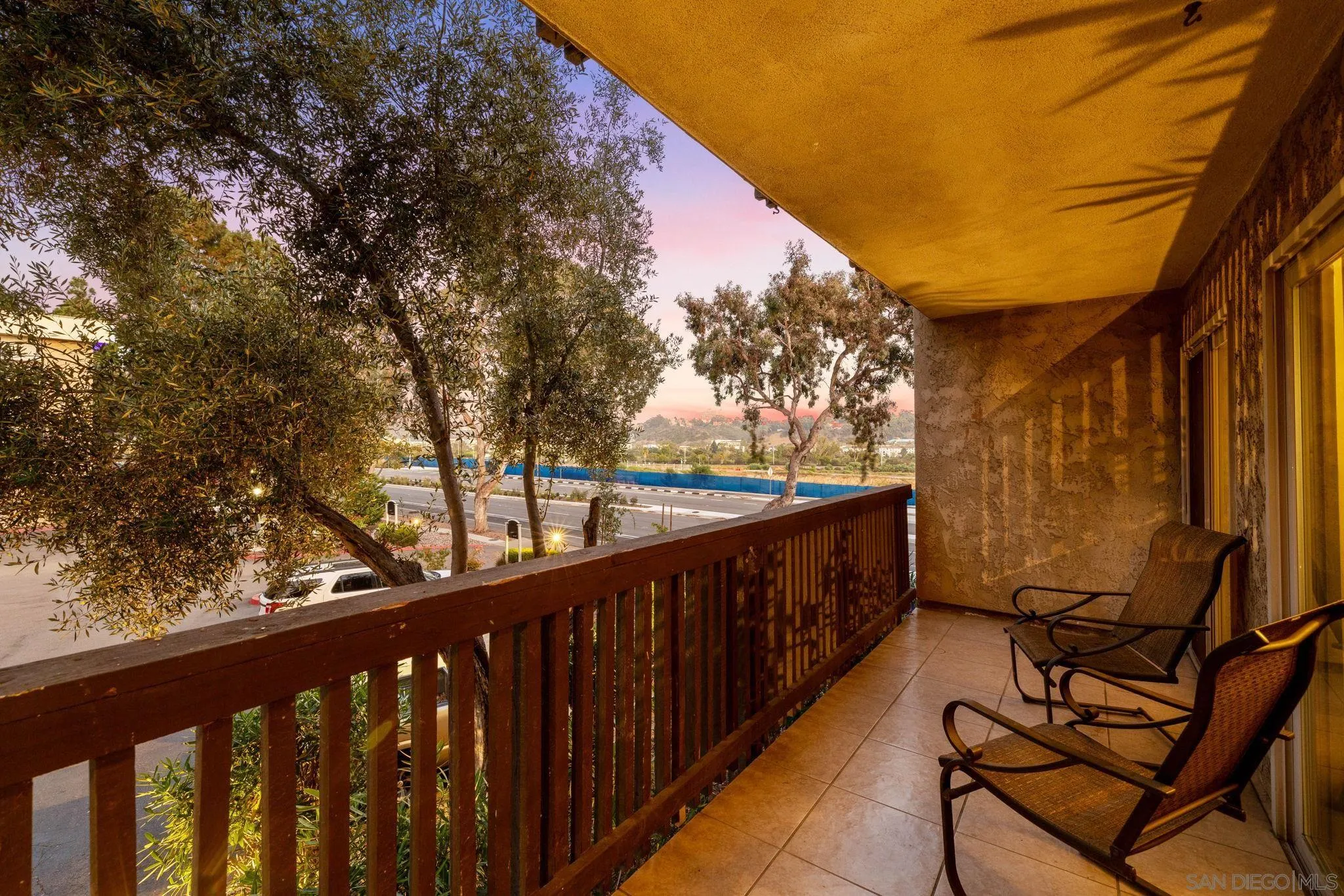 Photo #5: 250037923 Listing 