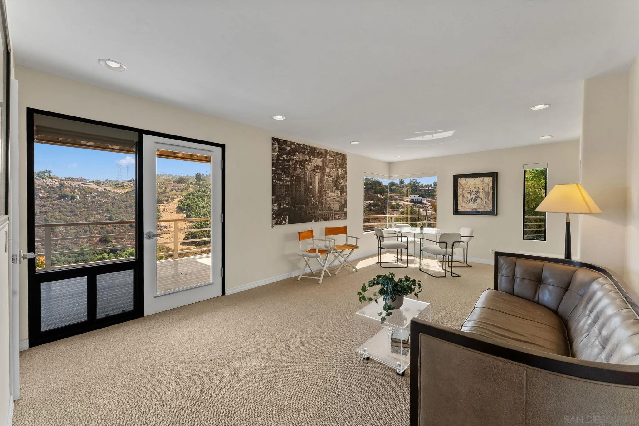 https://cdn.realtyfeed.com/cdn/127/250037925/3a1616369f6c76f8a5ec47d65f38eb13.webp