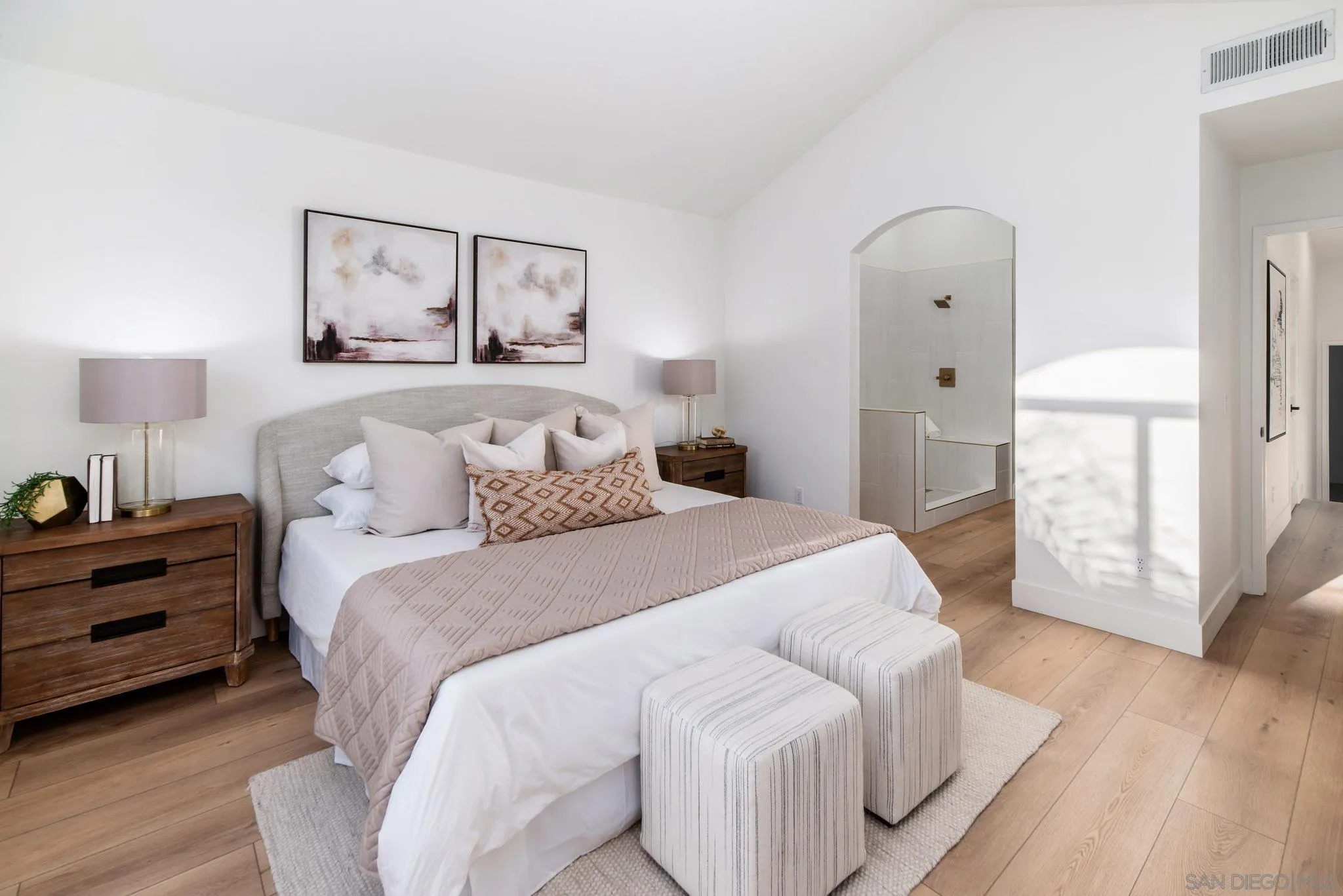 https://cdn.realtyfeed.com/cdn/127/250037928/bf20c351731aaefd257fa978b1ab74f7.webp