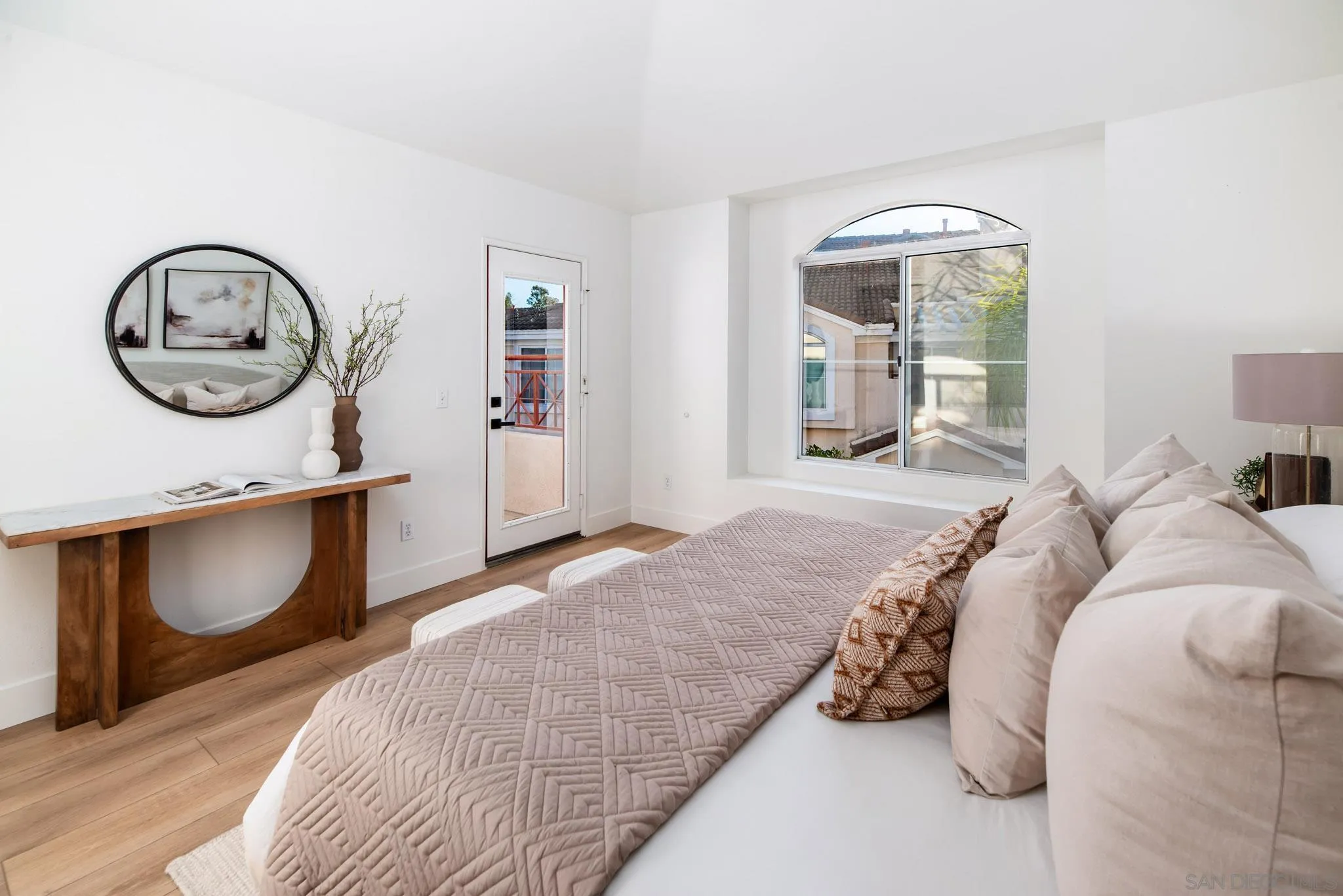 https://cdn.realtyfeed.com/cdn/127/250037928/c619971e4a6d0921d5a14fb07b823d7f.webp