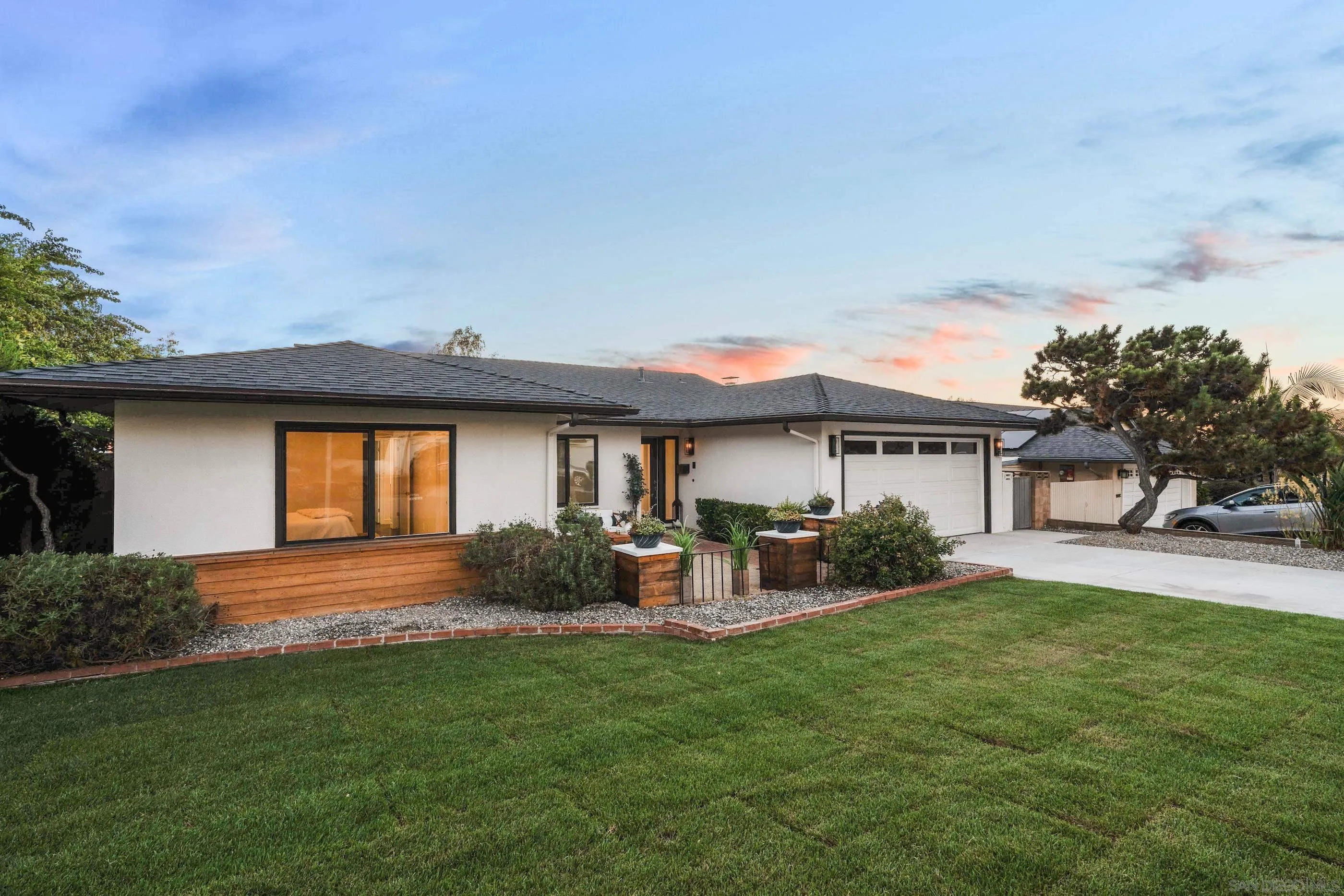 https://cdn.realtyfeed.com/cdn/127/250037929/06a2930c18012b81732390ddff540c09.webp