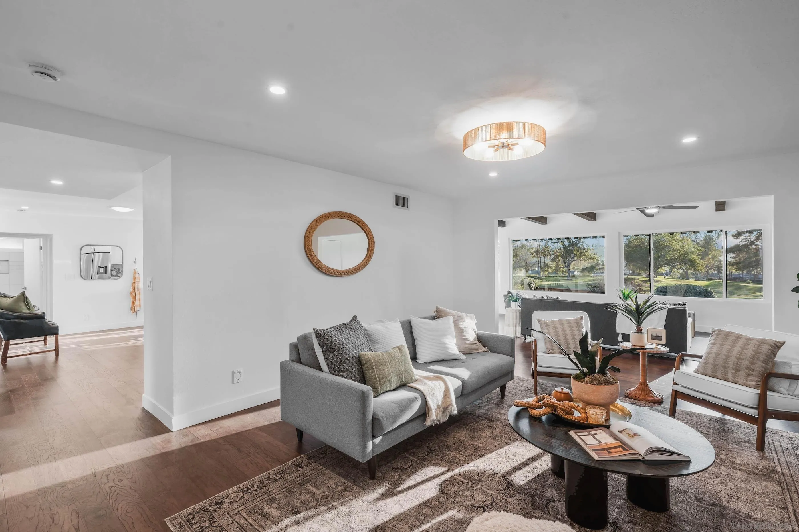 https://cdn.realtyfeed.com/cdn/127/250037929/1e403924c8b0cea40b83d44dad6f68c4.webp