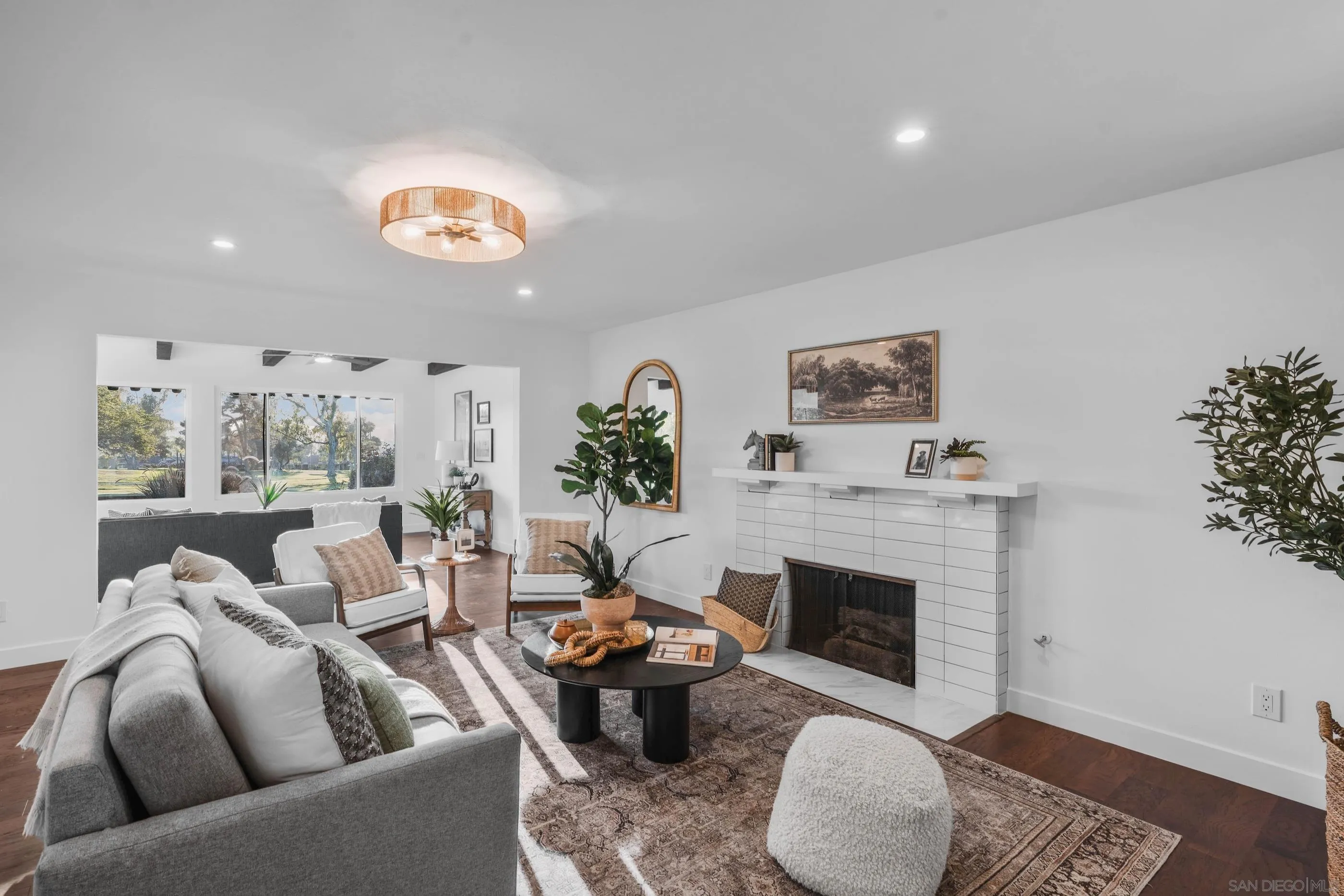 https://cdn.realtyfeed.com/cdn/127/250037929/bb429341930d3644495754520927e51b.webp
