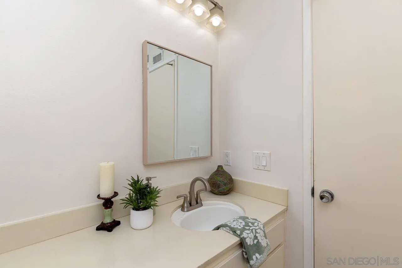 https://cdn.realtyfeed.com/cdn/127/250037931/a0c9005d45a8e4f31a03c6f196c47d91.webp