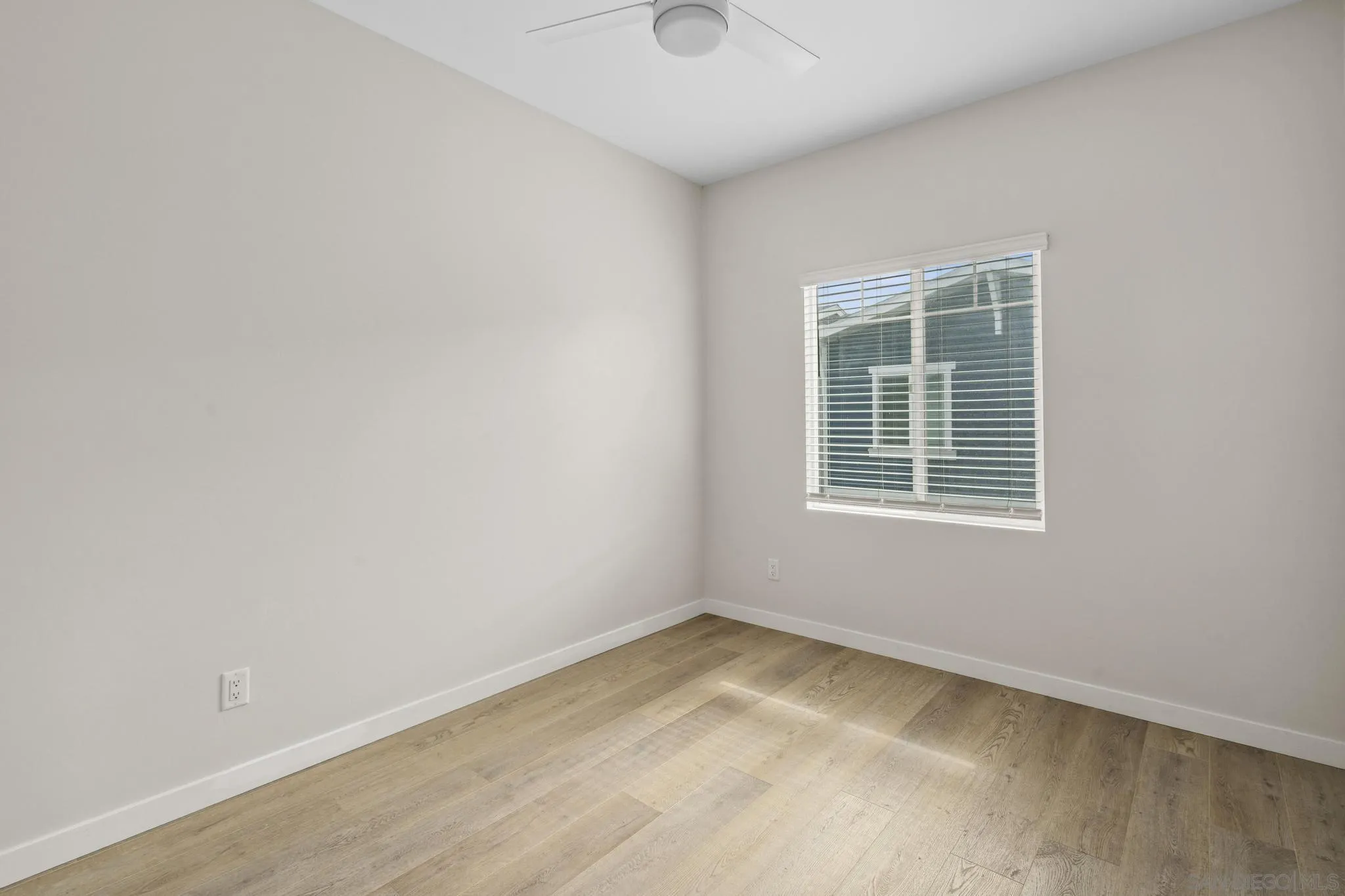 Photo #35: 250037932 Listing: Photo #35