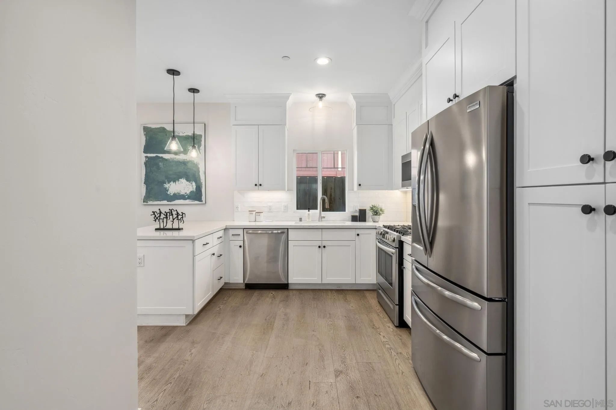 Photo #8: 250037932 Listing: Photo #8