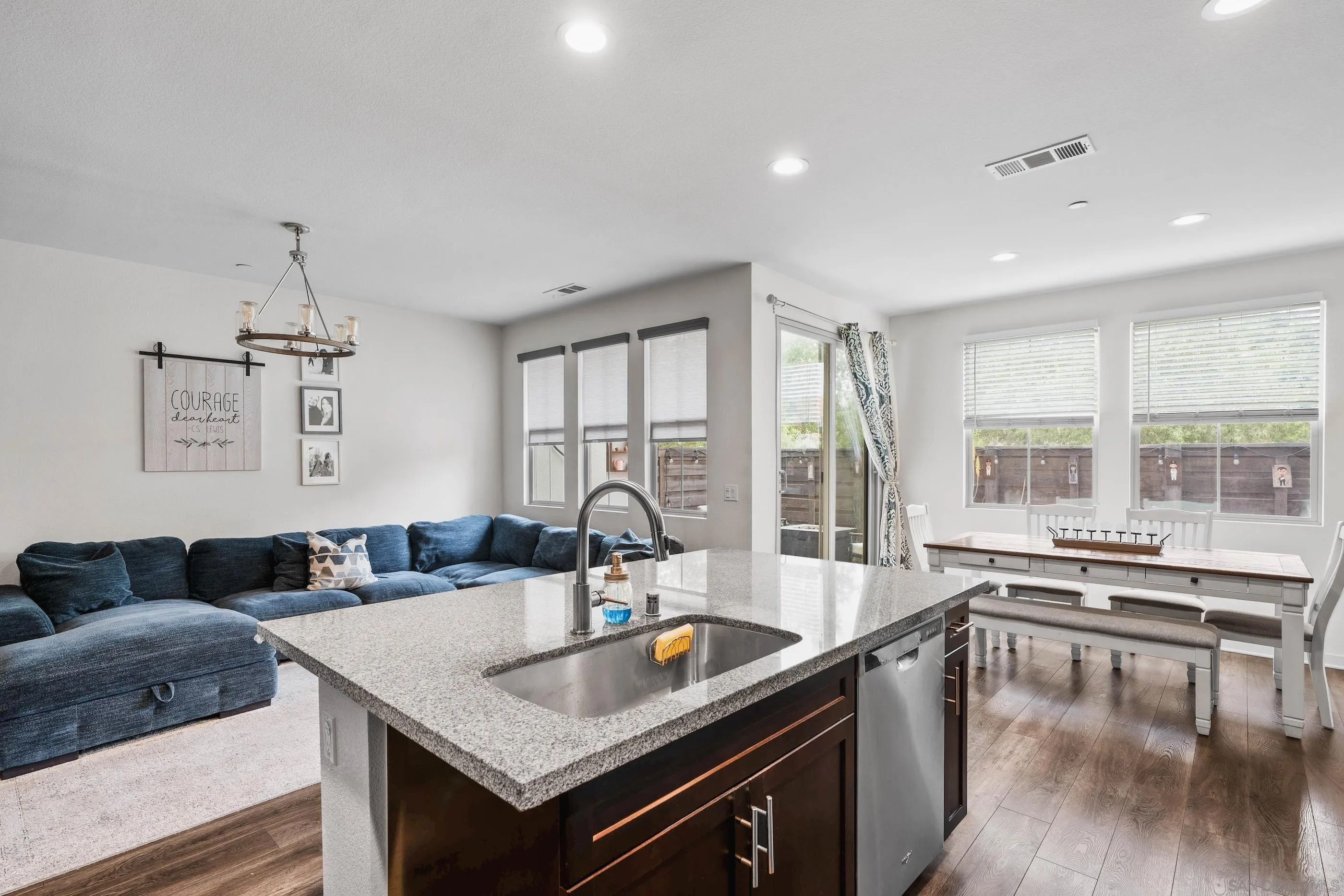 https://cdn.realtyfeed.com/cdn/127/250037934/3806008506117f84fdd736d2e6c44b0d.webp