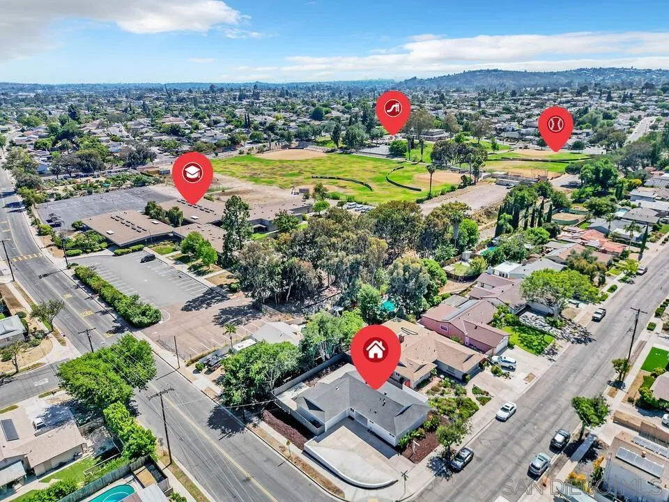 https://cdn.realtyfeed.com/cdn/127/250037936/374cced32da0ec16e091f217a98c8d4b.webp