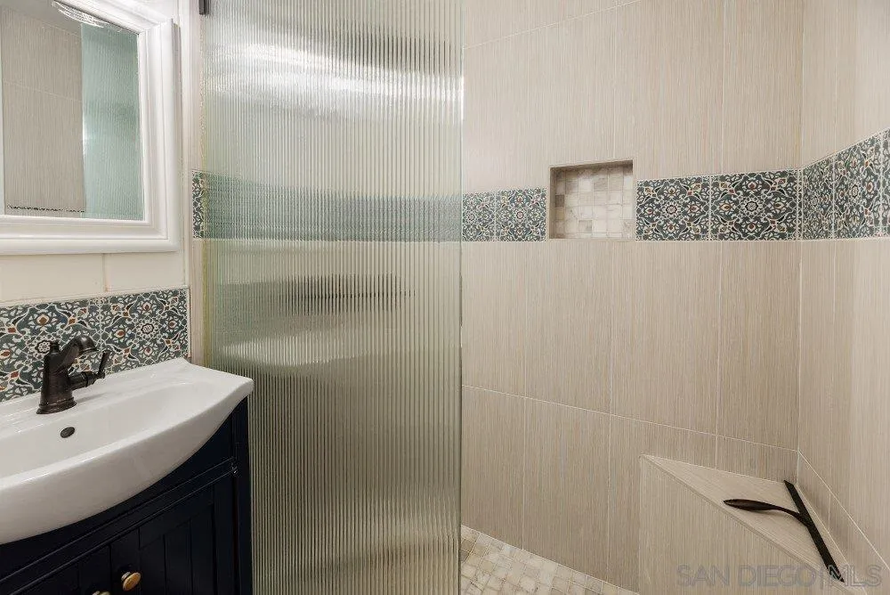 https://cdn.realtyfeed.com/cdn/127/250037938/0d131451f5fcc8fefe4879c72b0c1f93.webp