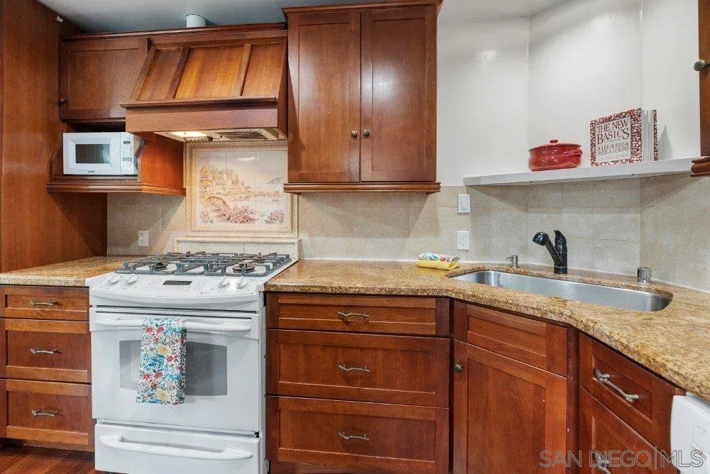 https://cdn.realtyfeed.com/cdn/127/250037938/91fe3068d30134a72f089c437eb72aec.webp