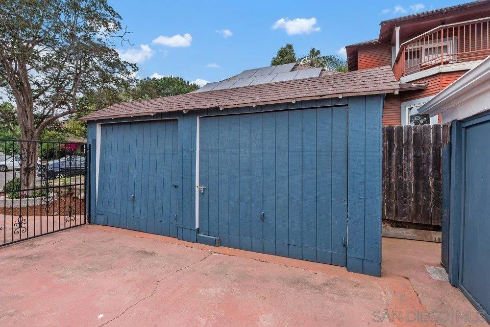 https://cdn.realtyfeed.com/cdn/127/250037938/cd9c7f2982e842aecdc1019b9035ab68.webp