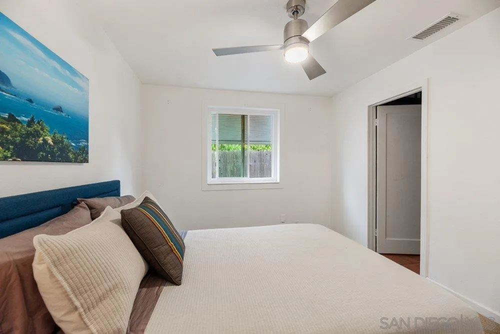 https://cdn.realtyfeed.com/cdn/127/250037938/f692aca125e4dae570aa10284e82f378.webp