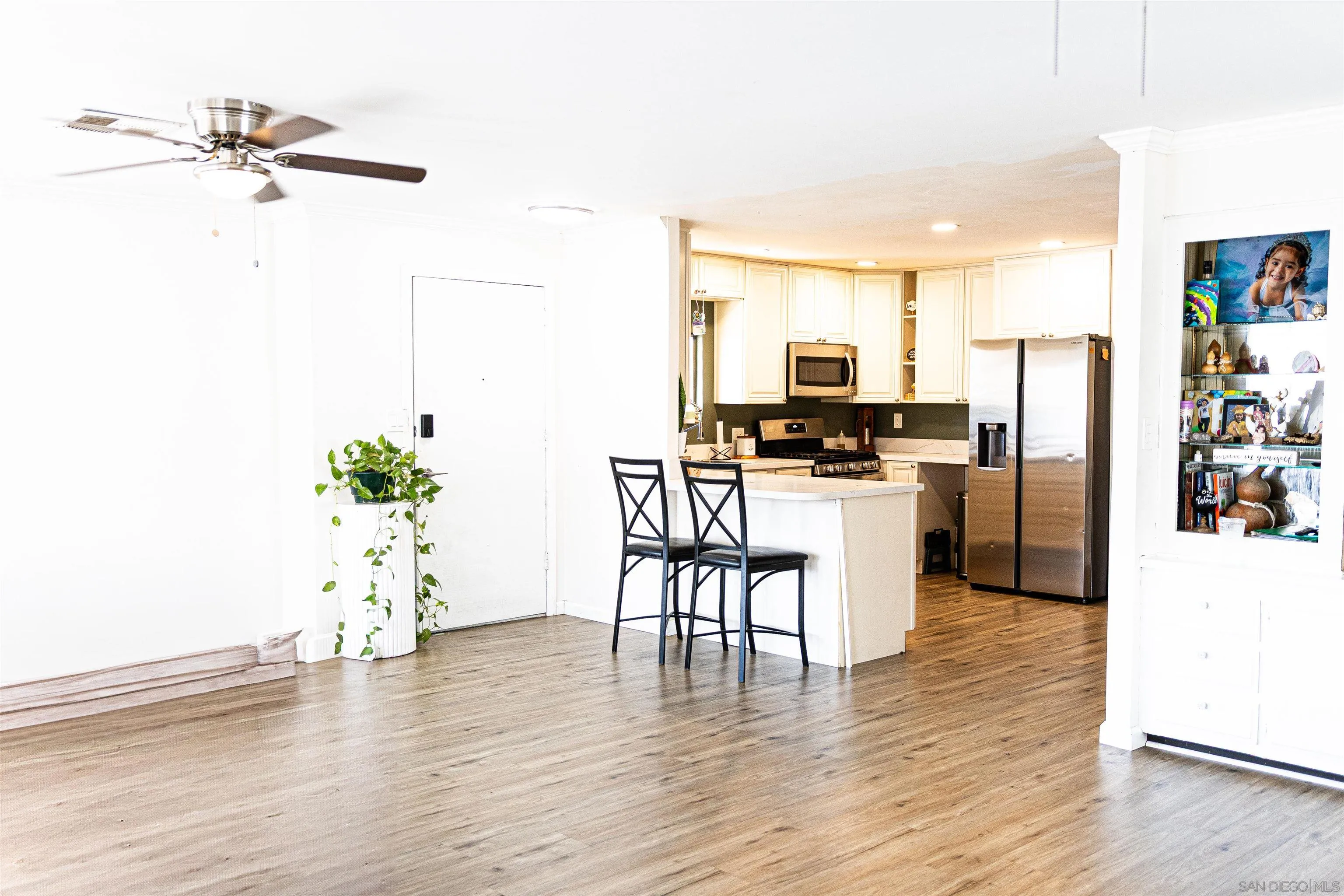 https://cdn.realtyfeed.com/cdn/127/250037939/31a89d81ac2f3b15bcda65e82d4d12c4.webp
