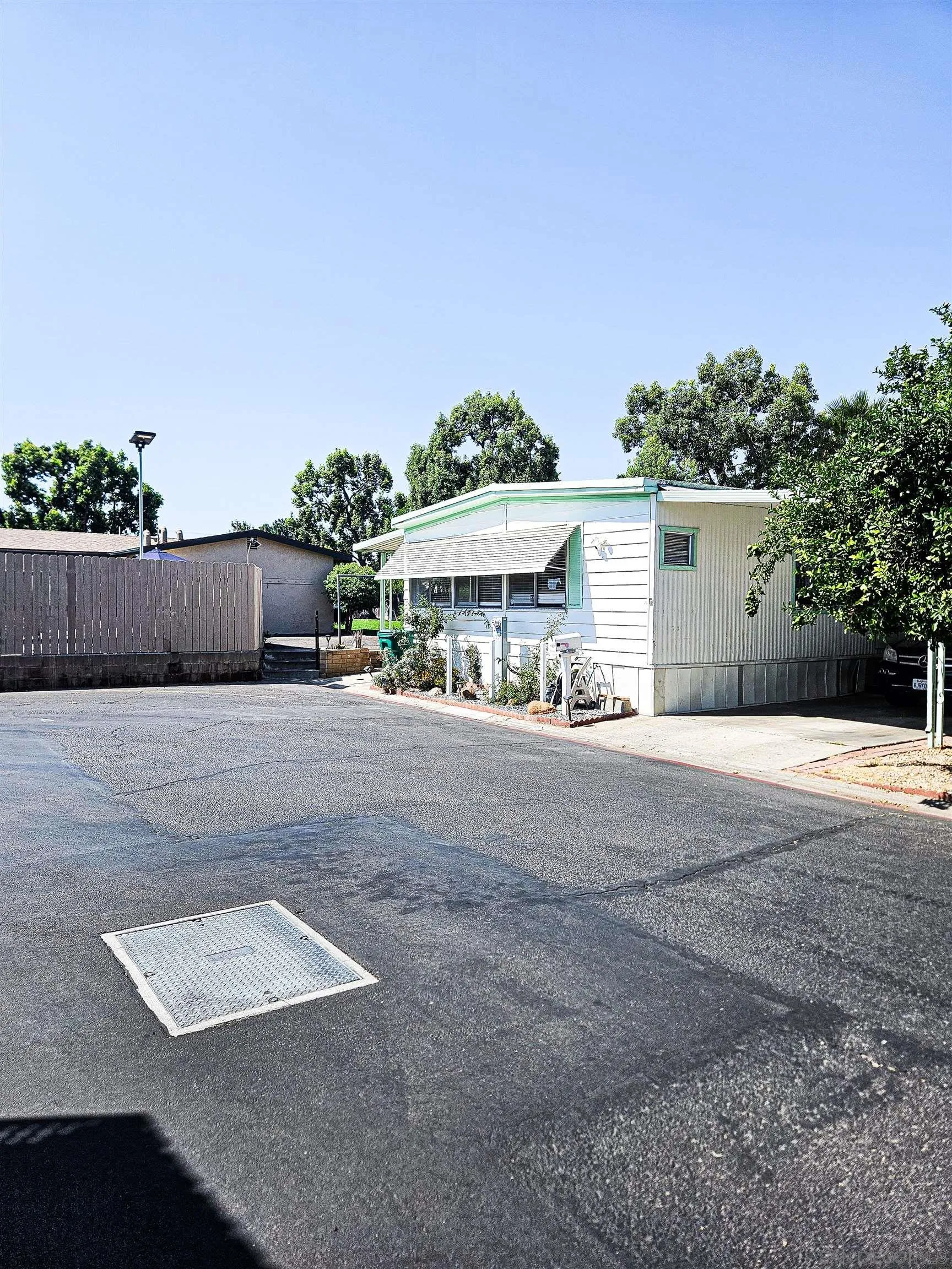 https://cdn.realtyfeed.com/cdn/127/250037939/82d958bf0ac1d26f9f1c96fd43272b2c.webp