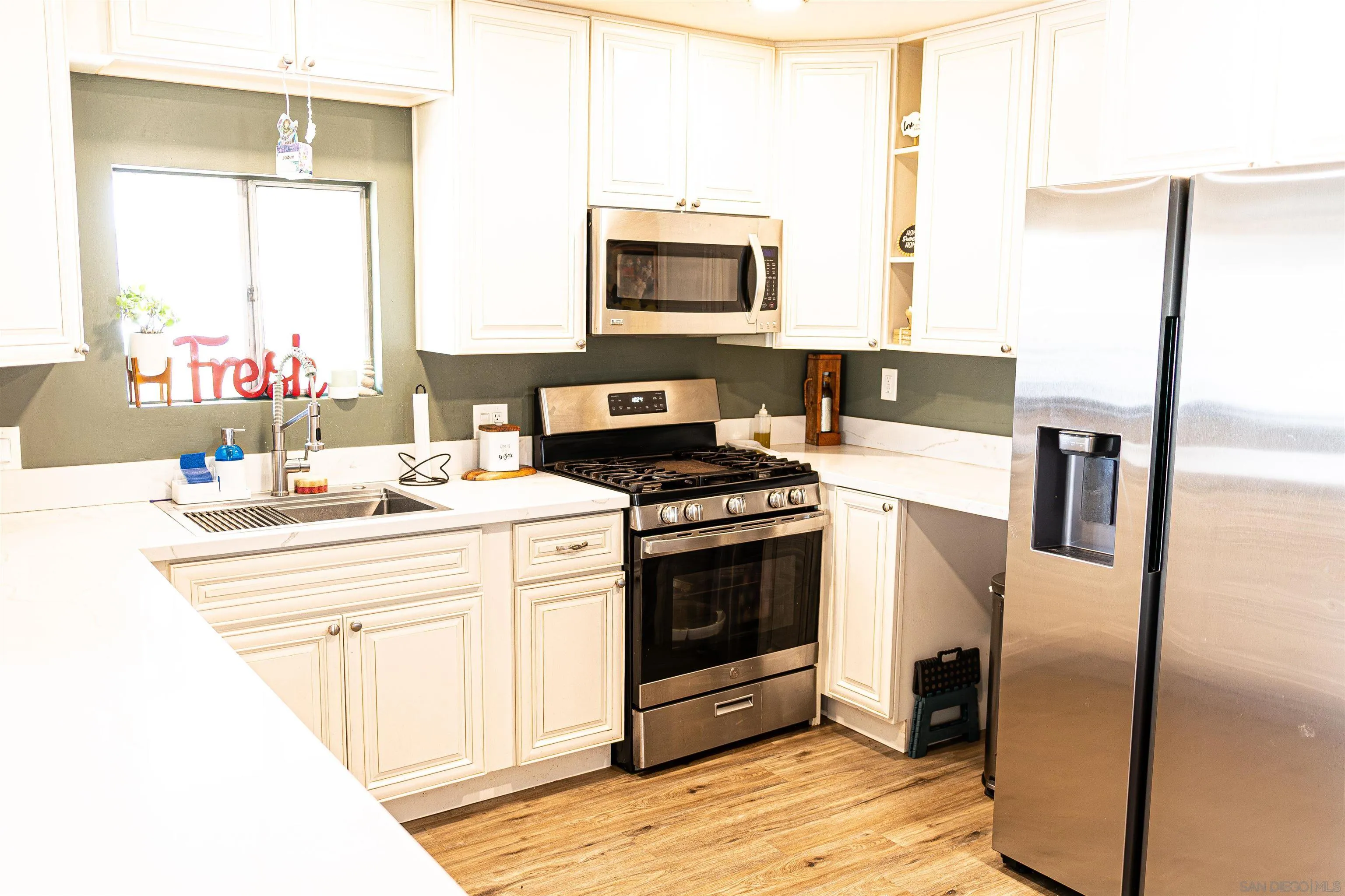 https://cdn.realtyfeed.com/cdn/127/250037939/8a880ebddeb8a31fdc75a8424cd08d77.webp