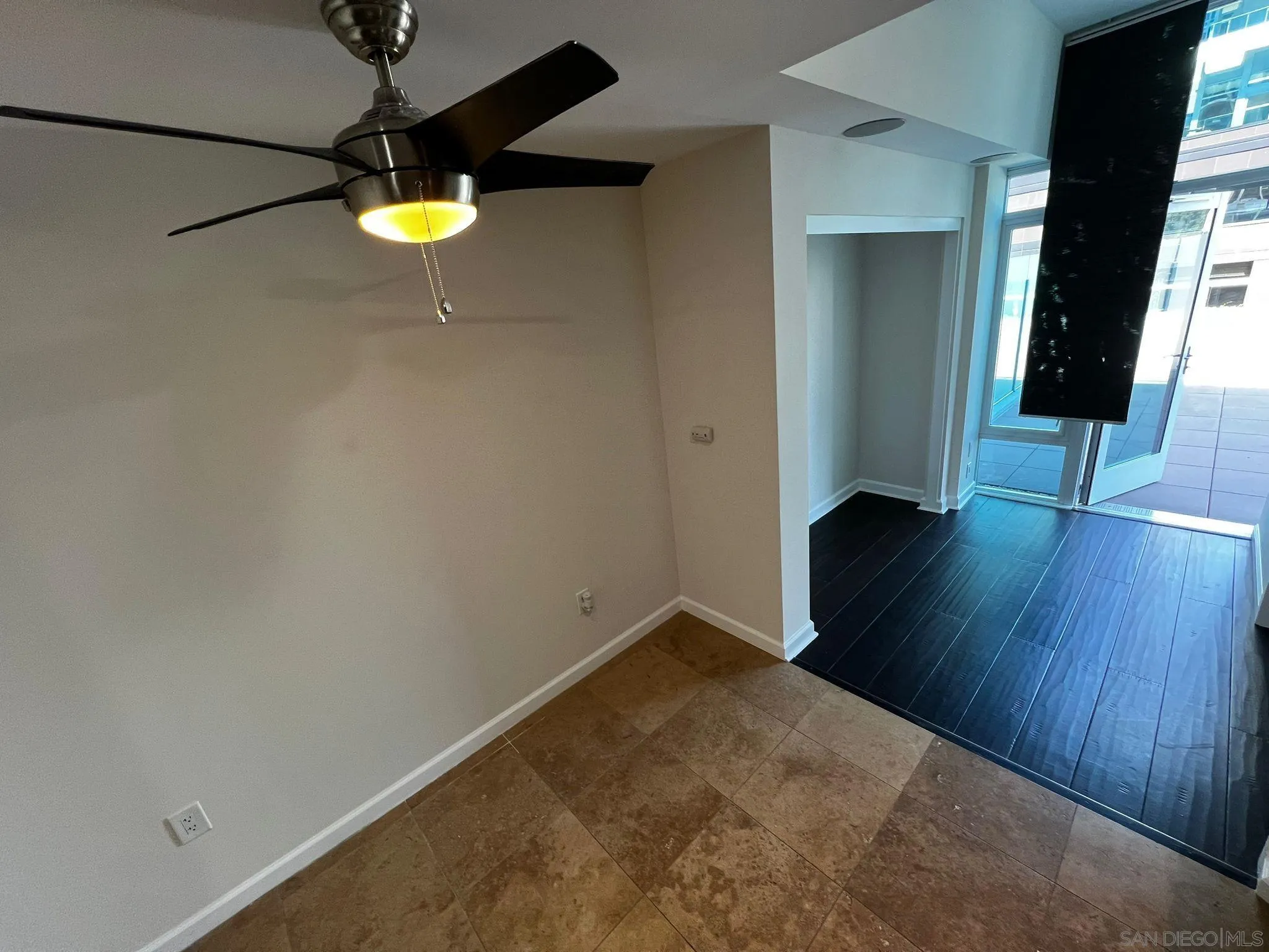 Photo #7: 250037941 Listing: Photo #7