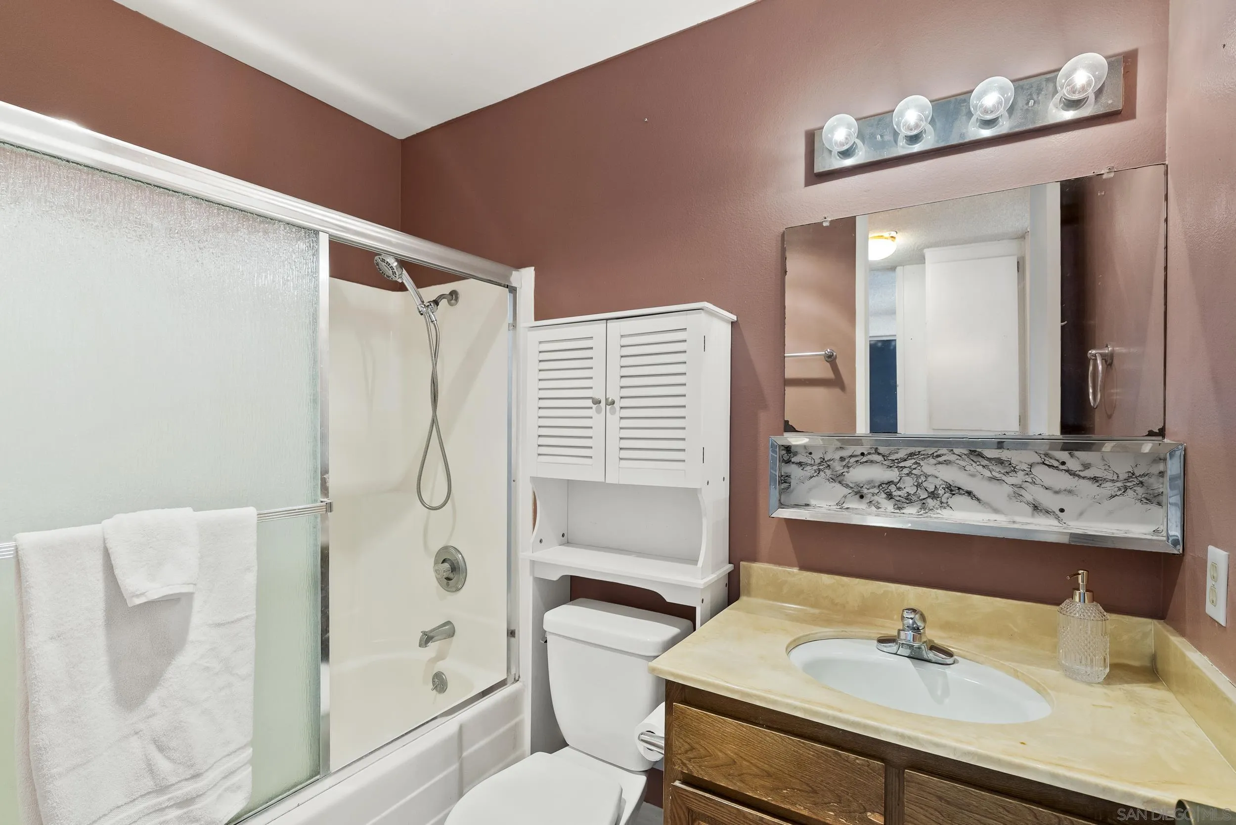 https://cdn.realtyfeed.com/cdn/127/250037942/15dc804eedfbcc981b87cd40330333b9.webp