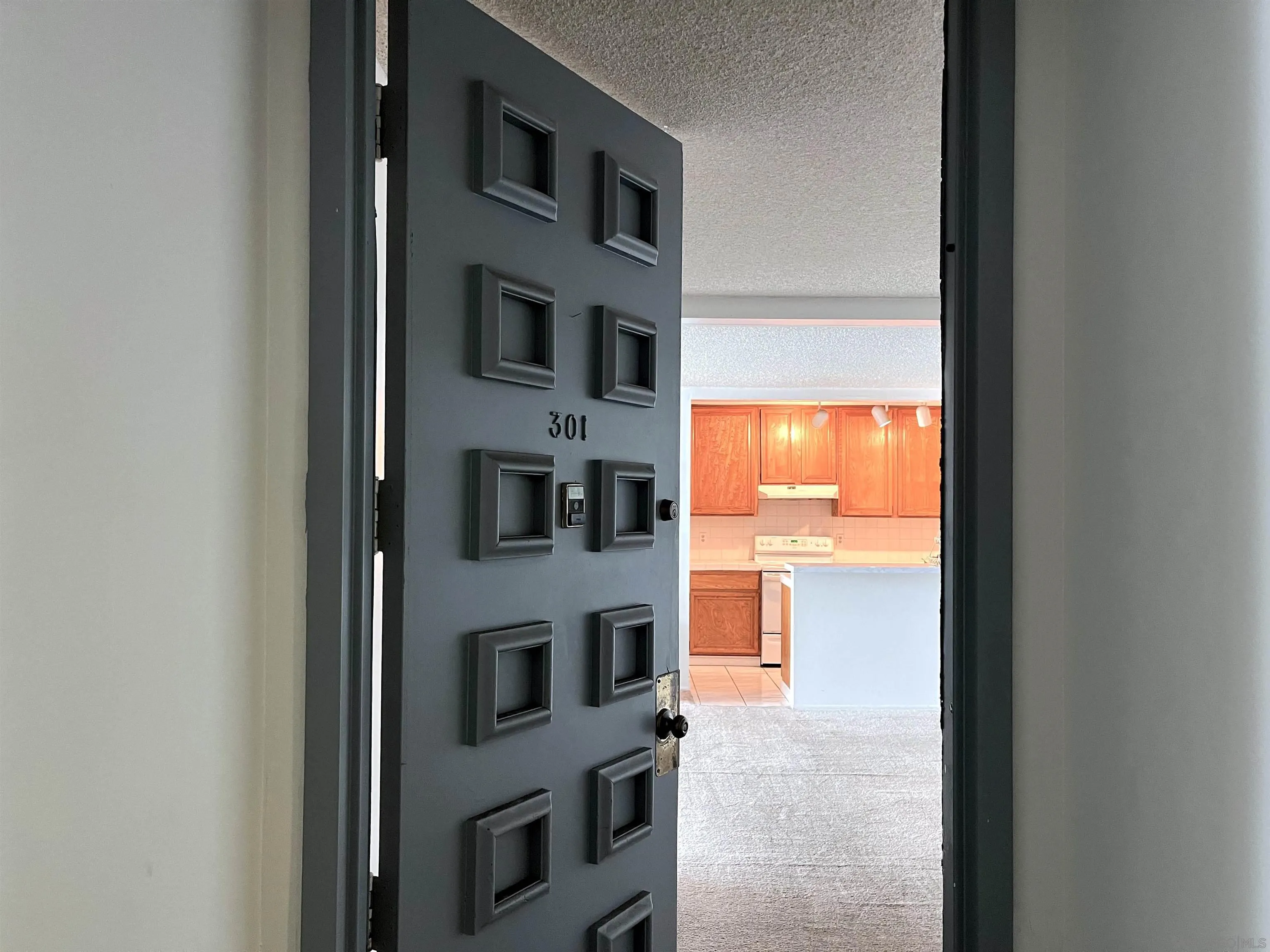 https://cdn.realtyfeed.com/cdn/127/250037942/26211debeb9e20f2decd0988c70c5acf.webp