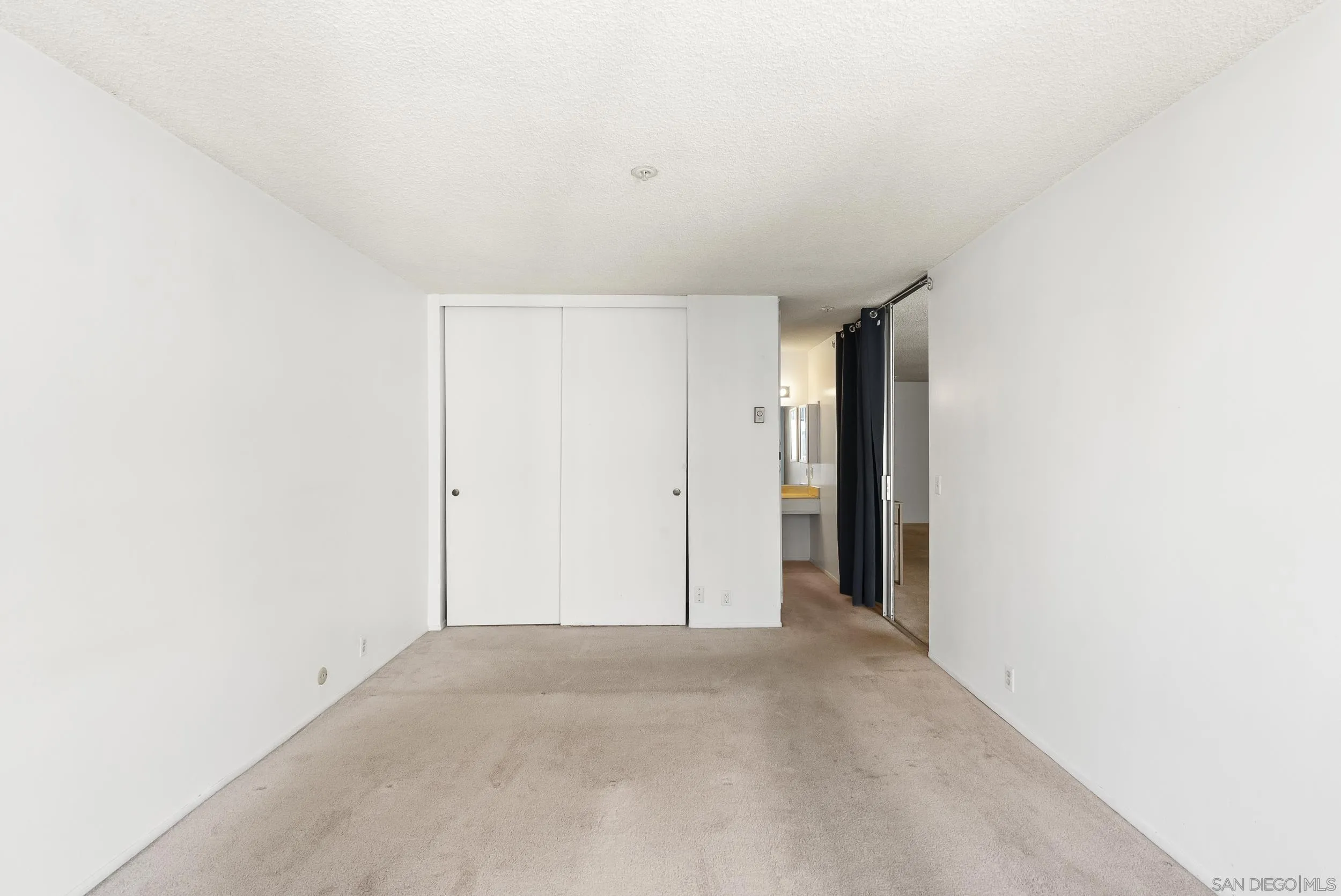 https://cdn.realtyfeed.com/cdn/127/250037942/3a7681586b4c5af848933736fd604af0.webp