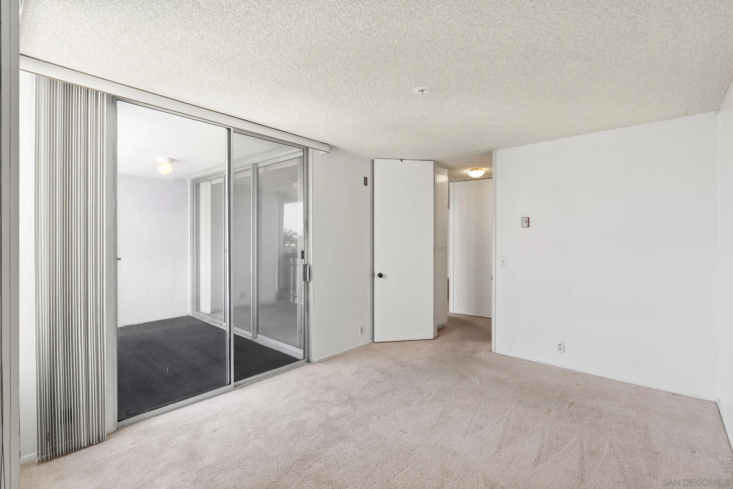 https://cdn.realtyfeed.com/cdn/127/250037942/4818c8fc5c5aa1fff55b4304f7d54703.webp