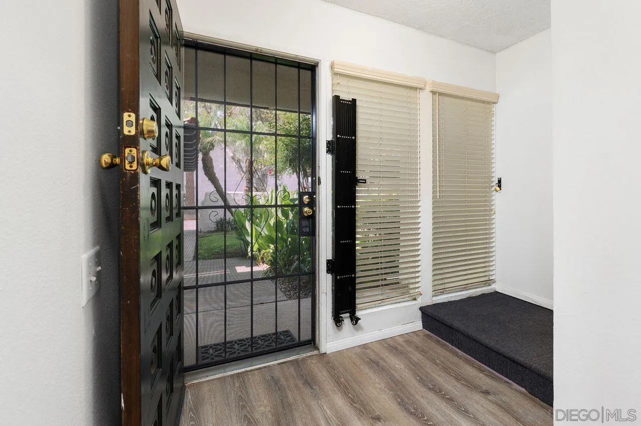 https://cdn.realtyfeed.com/cdn/127/250037947/6df98737fddf997193edb7cd7e804fa8.webp