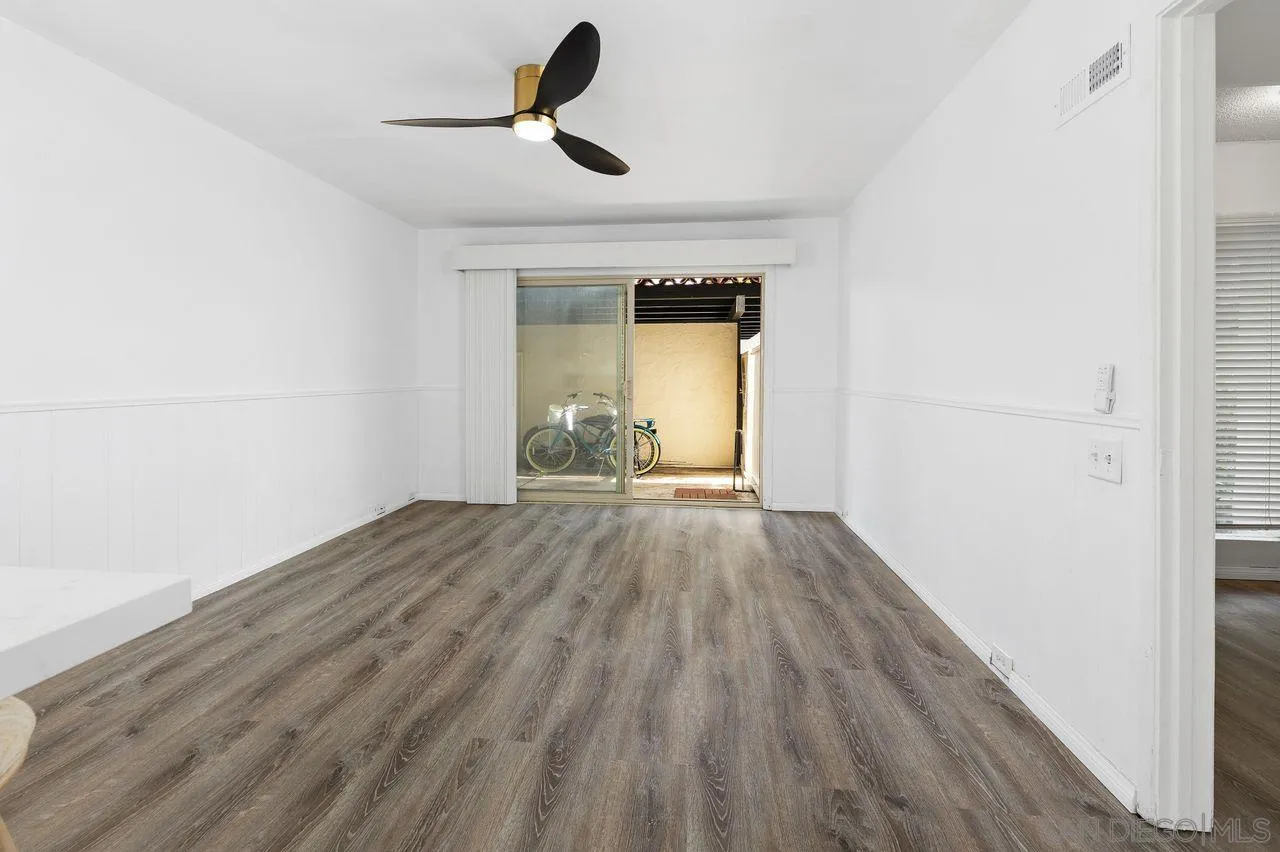 https://cdn.realtyfeed.com/cdn/127/250037947/702e0693b752592eaf4f6a58e80e71ee.webp