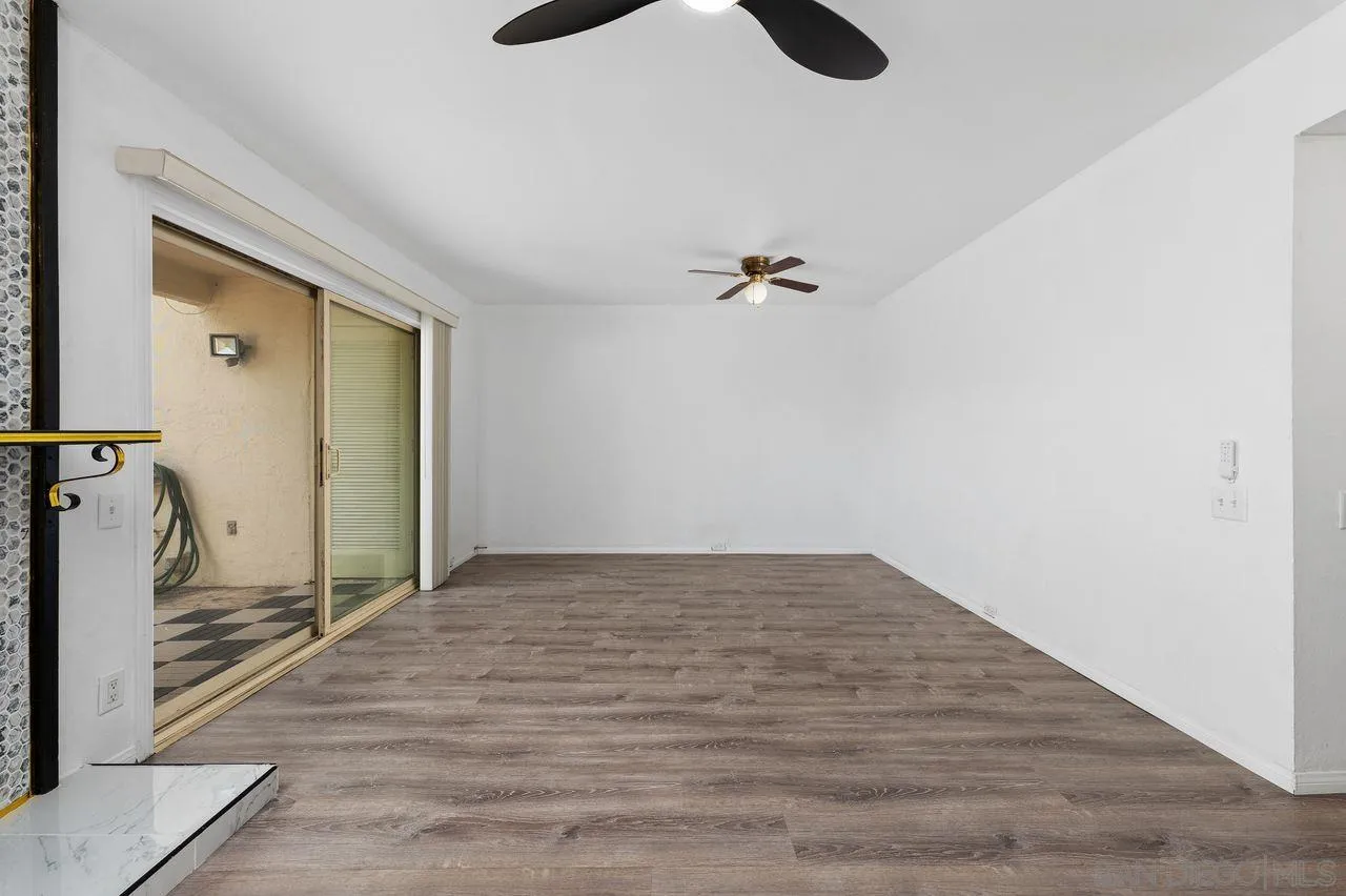 https://cdn.realtyfeed.com/cdn/127/250037947/a56c245f71a284c3cb5e5fa1a8f82df8.webp
