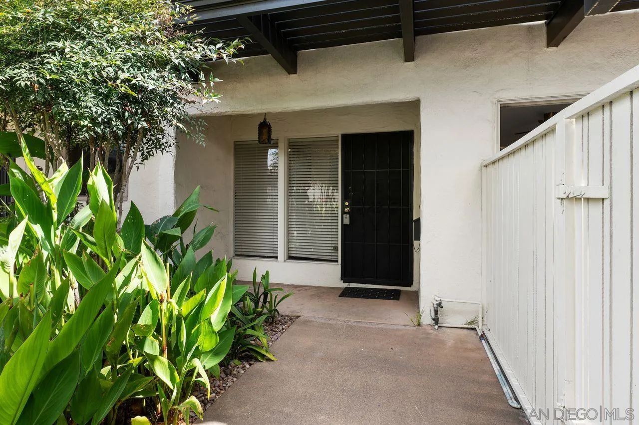 https://cdn.realtyfeed.com/cdn/127/250037947/aa322338e68ef9f1970db855dd6a9bfb.webp
