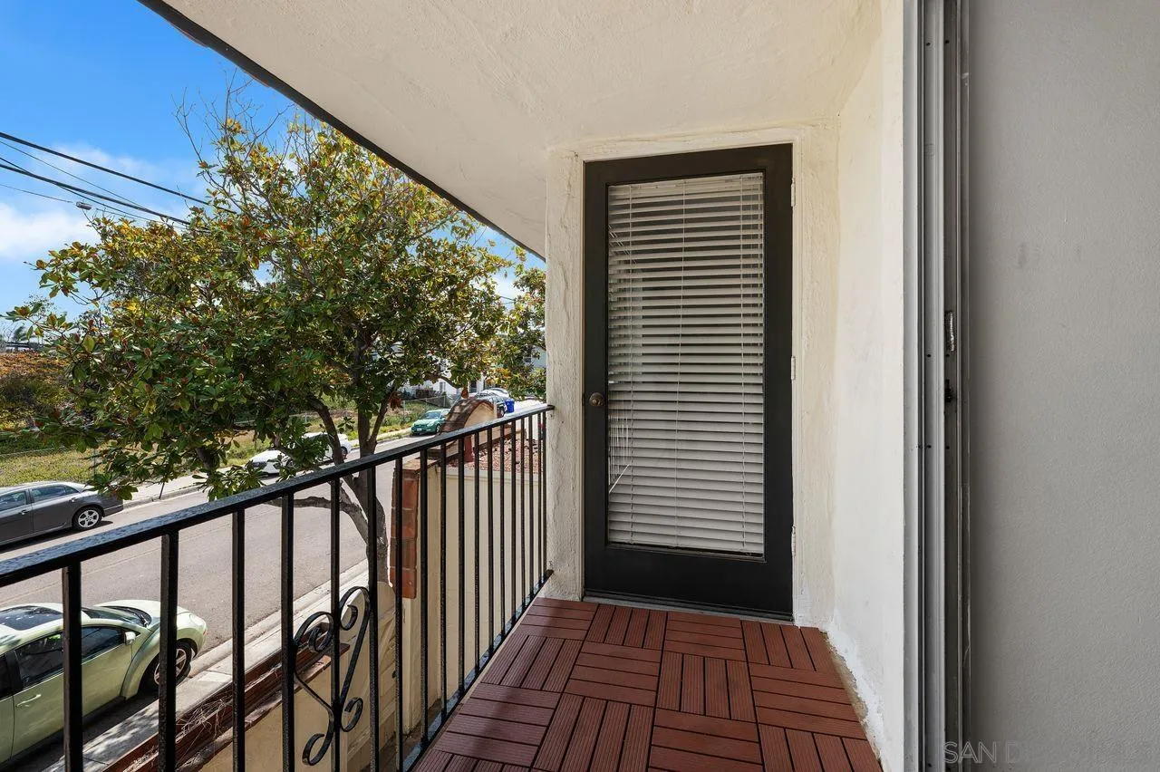https://cdn.realtyfeed.com/cdn/127/250037947/b06c04afa4c413dc47d1ebab55a2e035.webp