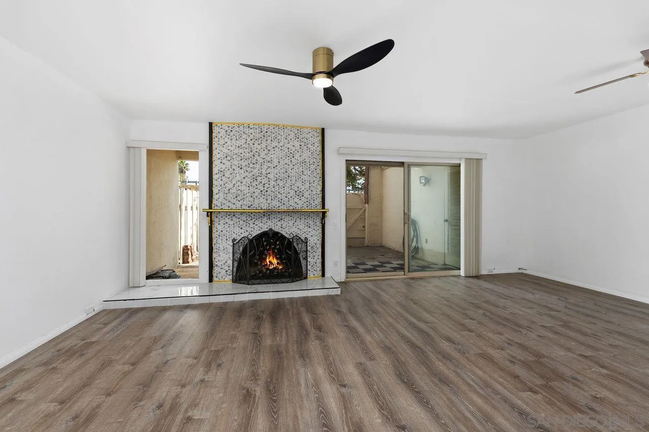 https://cdn.realtyfeed.com/cdn/127/250037947/c60e68ea29511c25b3b4cf5974a4d512.webp