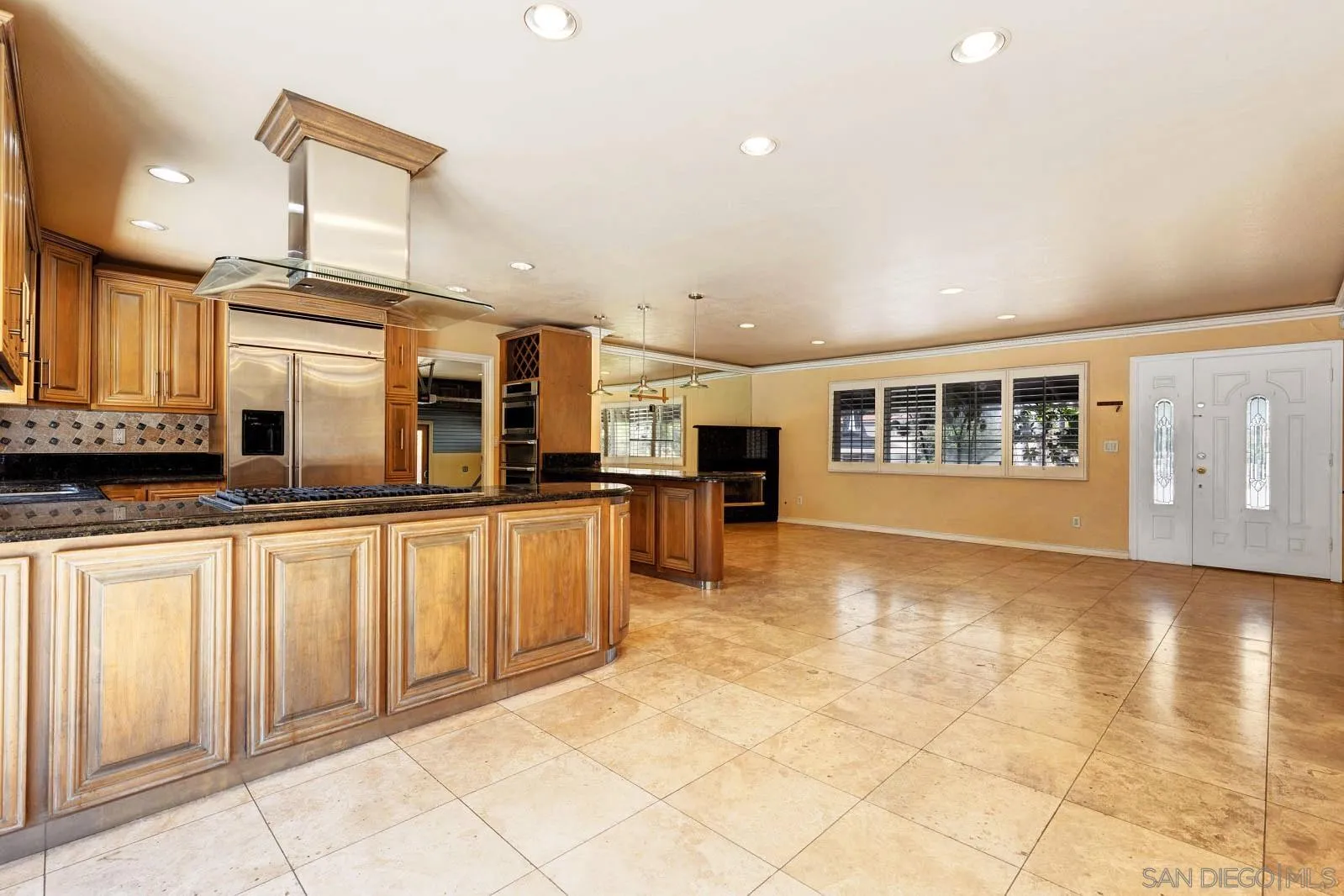 https://cdn.realtyfeed.com/cdn/127/250037952/0fc7c181c38a91862bc6900014d54d1c.webp
