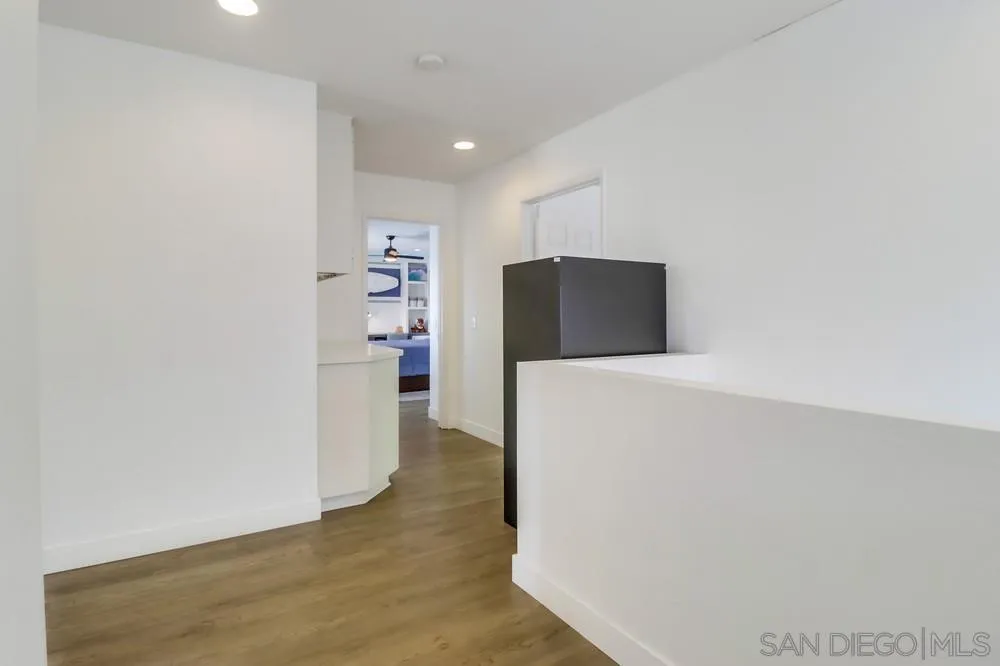 https://cdn.realtyfeed.com/cdn/127/250037957/498c25b0d56844c2d8bf1baff5542020.webp
